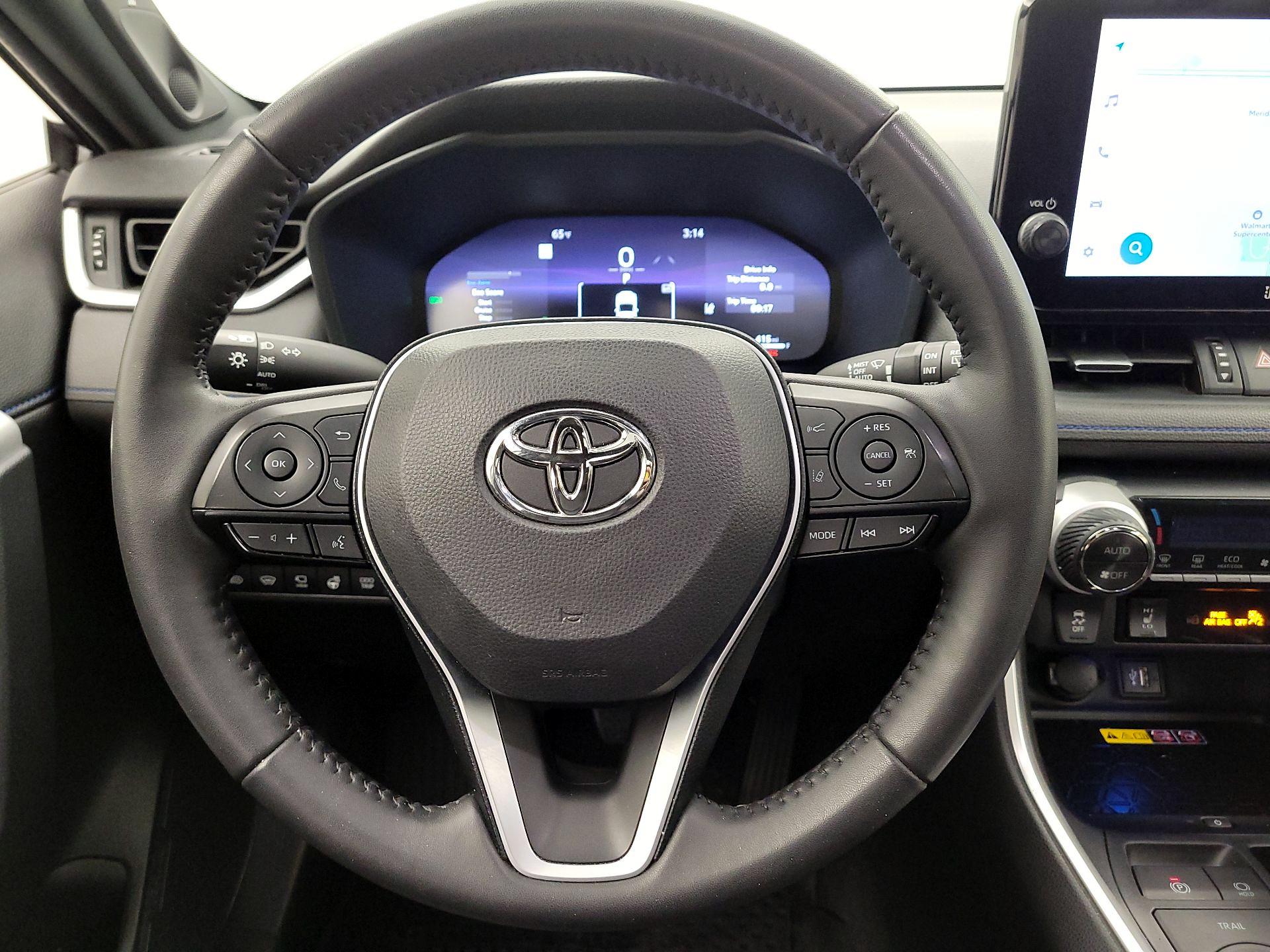 Thumbnail: 2023 Toyota RAV4 - 10