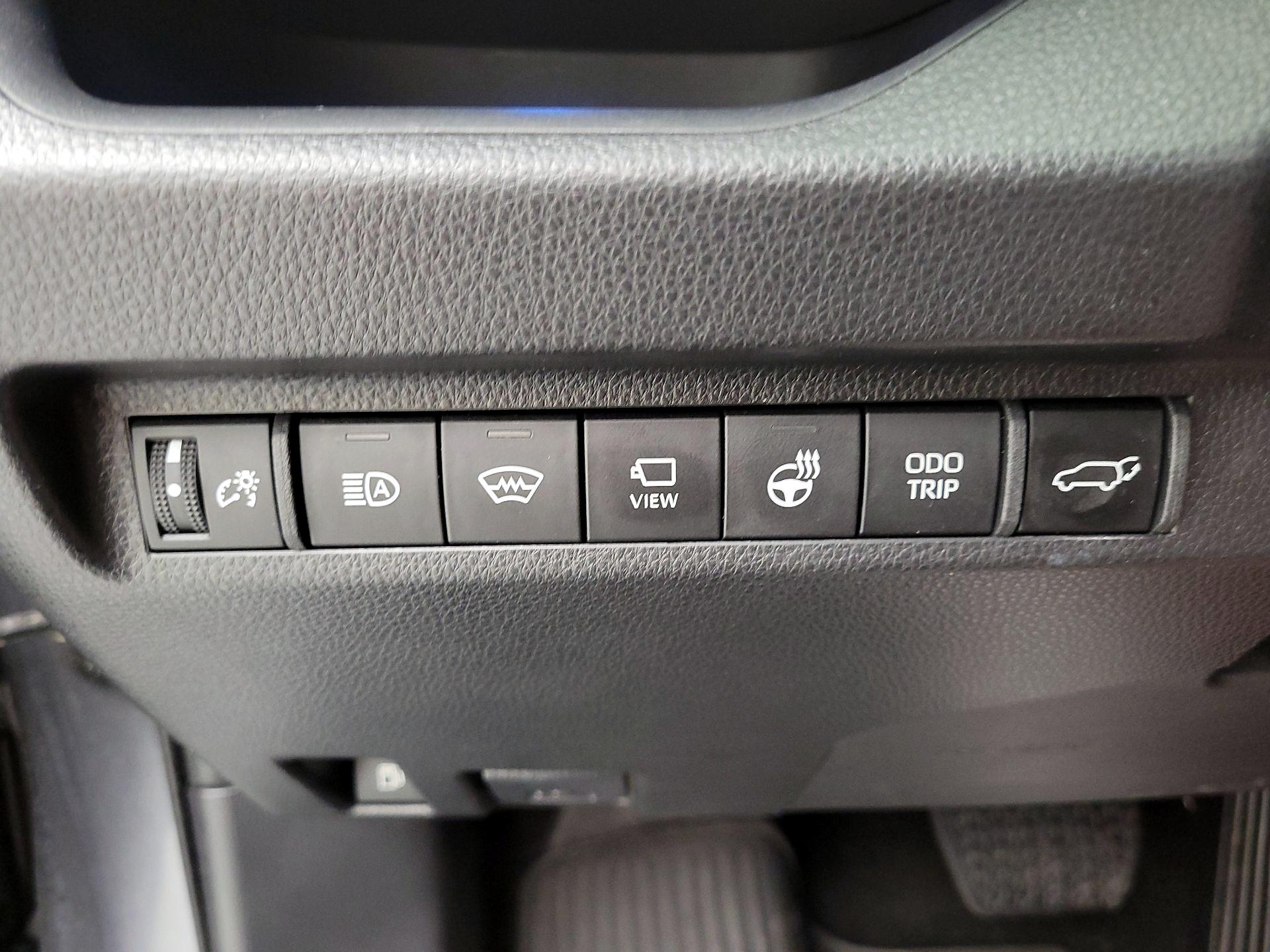 Thumbnail: 2023 Toyota RAV4 - 13