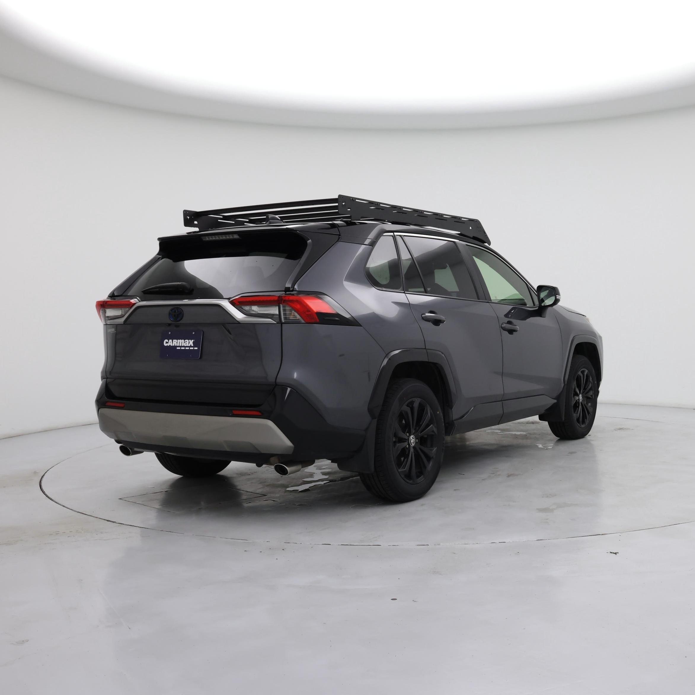 Thumbnail: 2023 Toyota RAV4 - 8