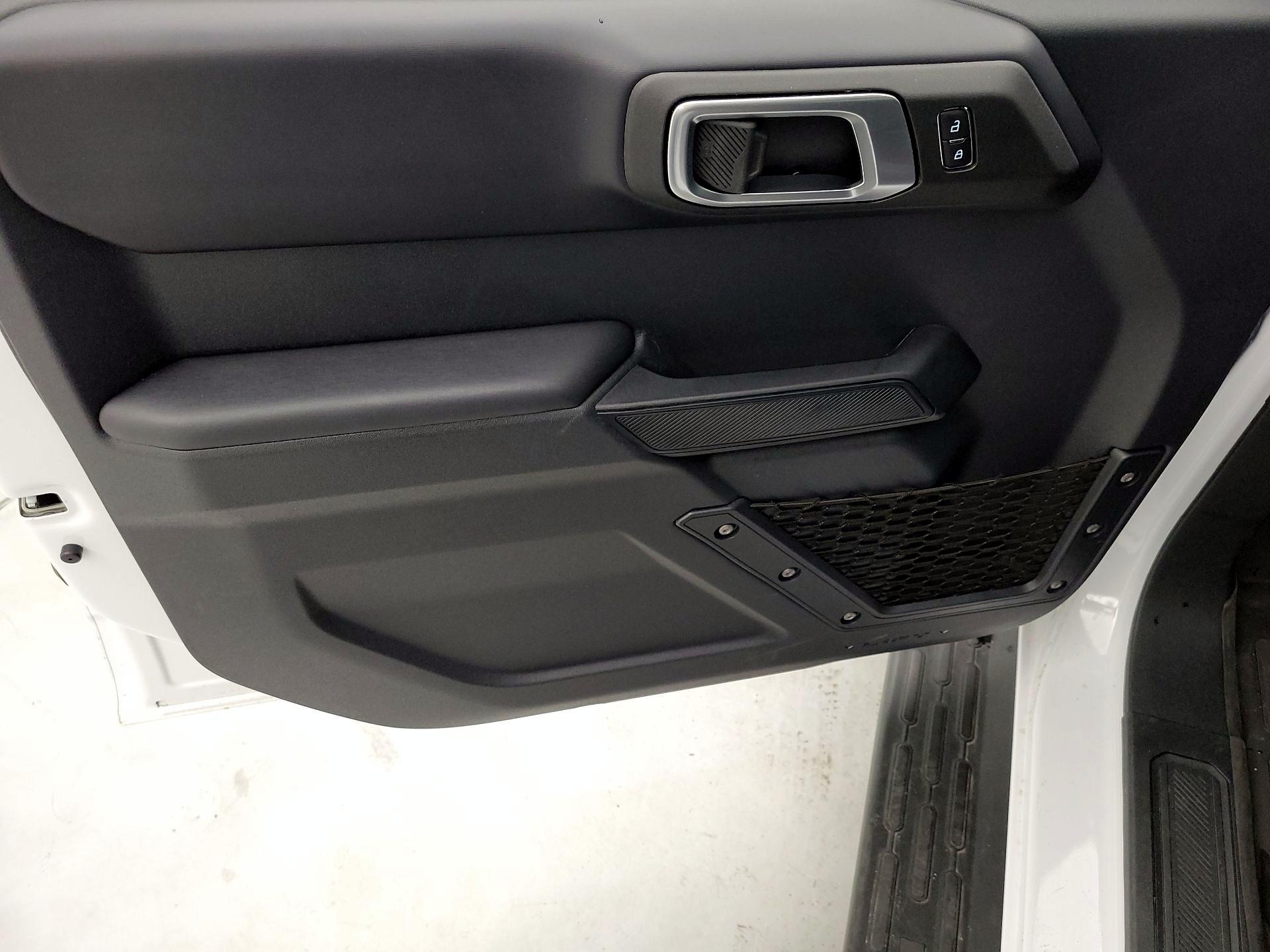 Thumbnail: 2025 Ford Bronco - 12