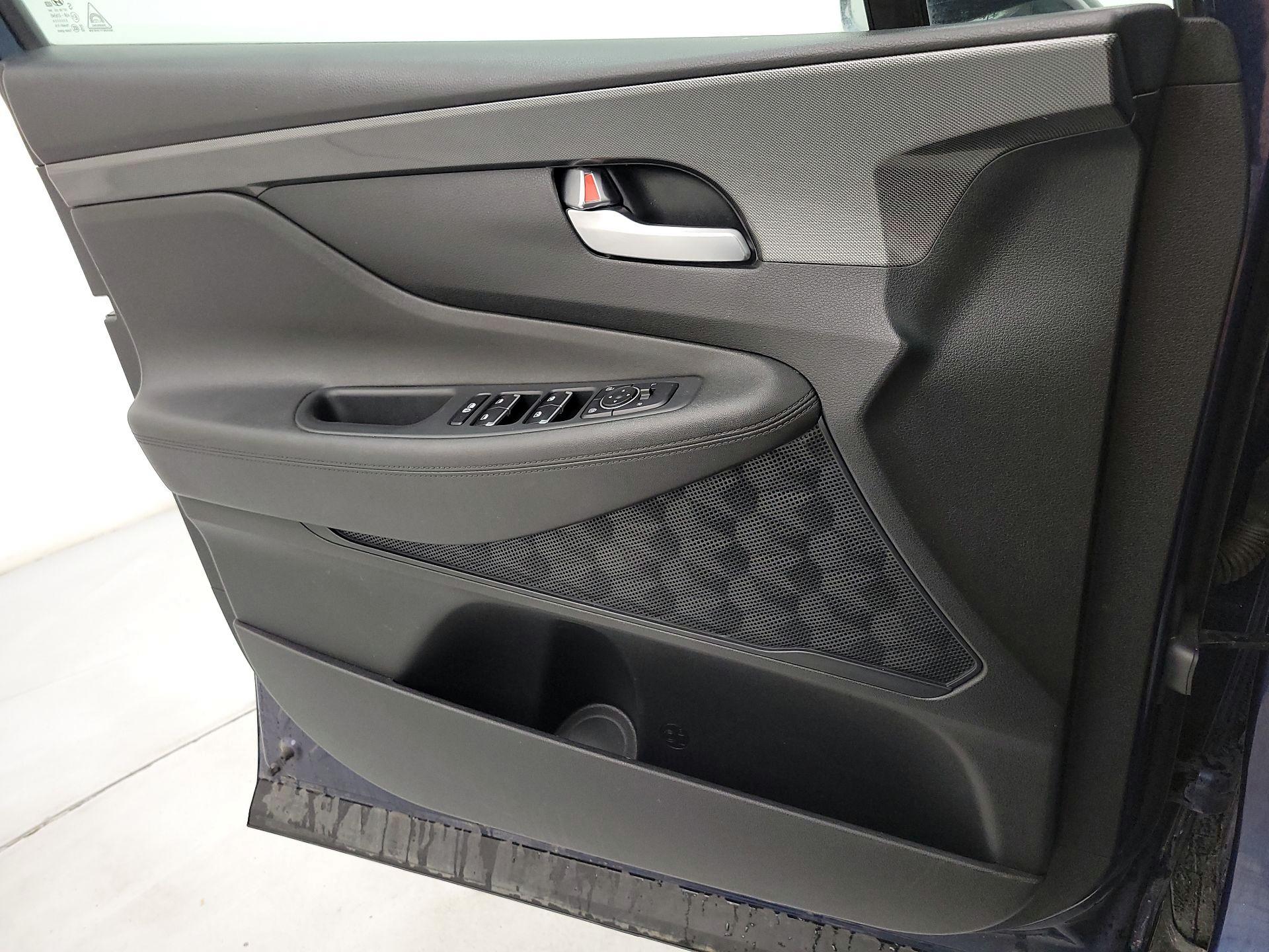 Thumbnail: 2023 Hyundai Santa Fe - 12