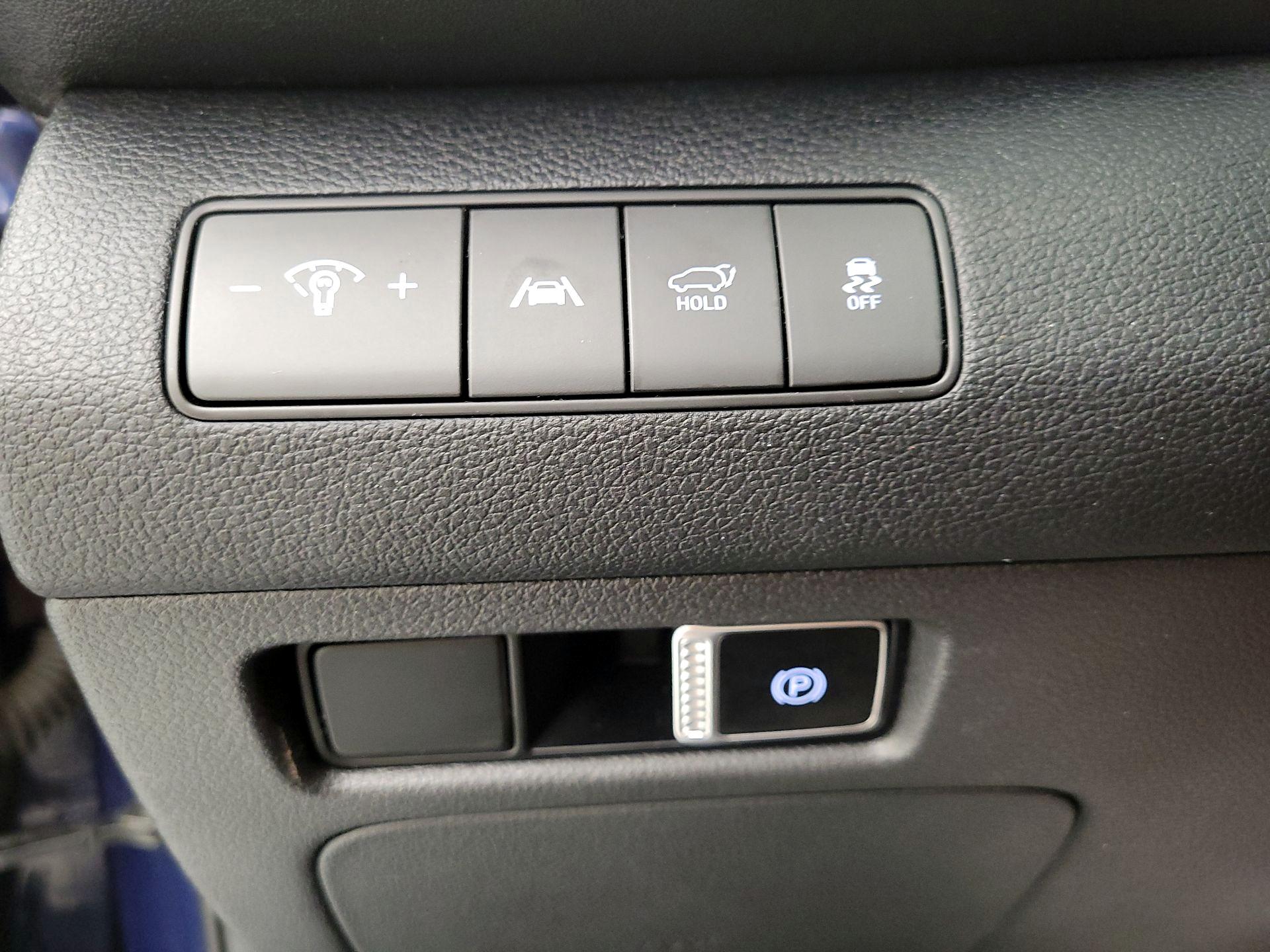 Thumbnail: 2023 Hyundai Santa Fe - 13