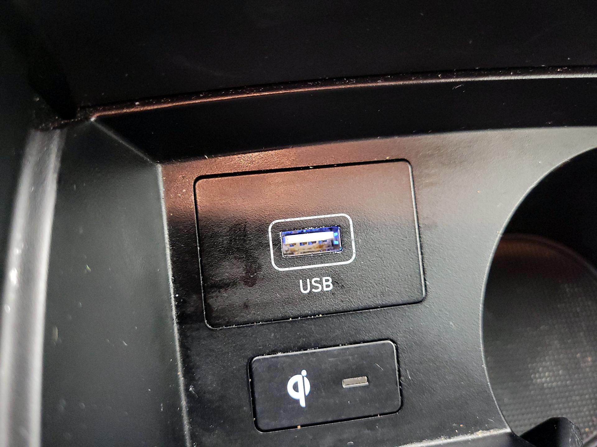 Thumbnail: 2023 Hyundai Santa Fe - 19