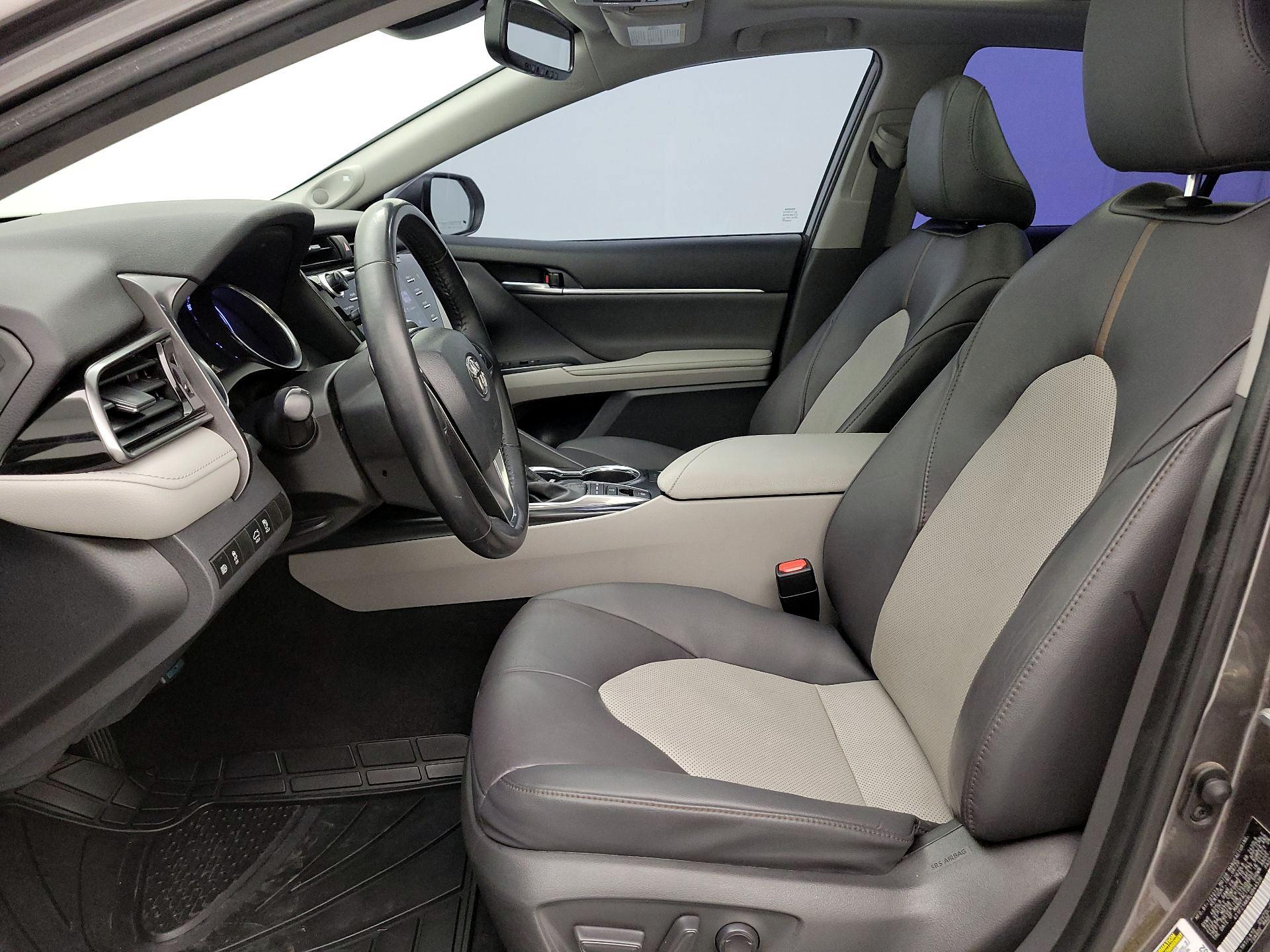 Thumbnail: 2020 Toyota Camry - 11