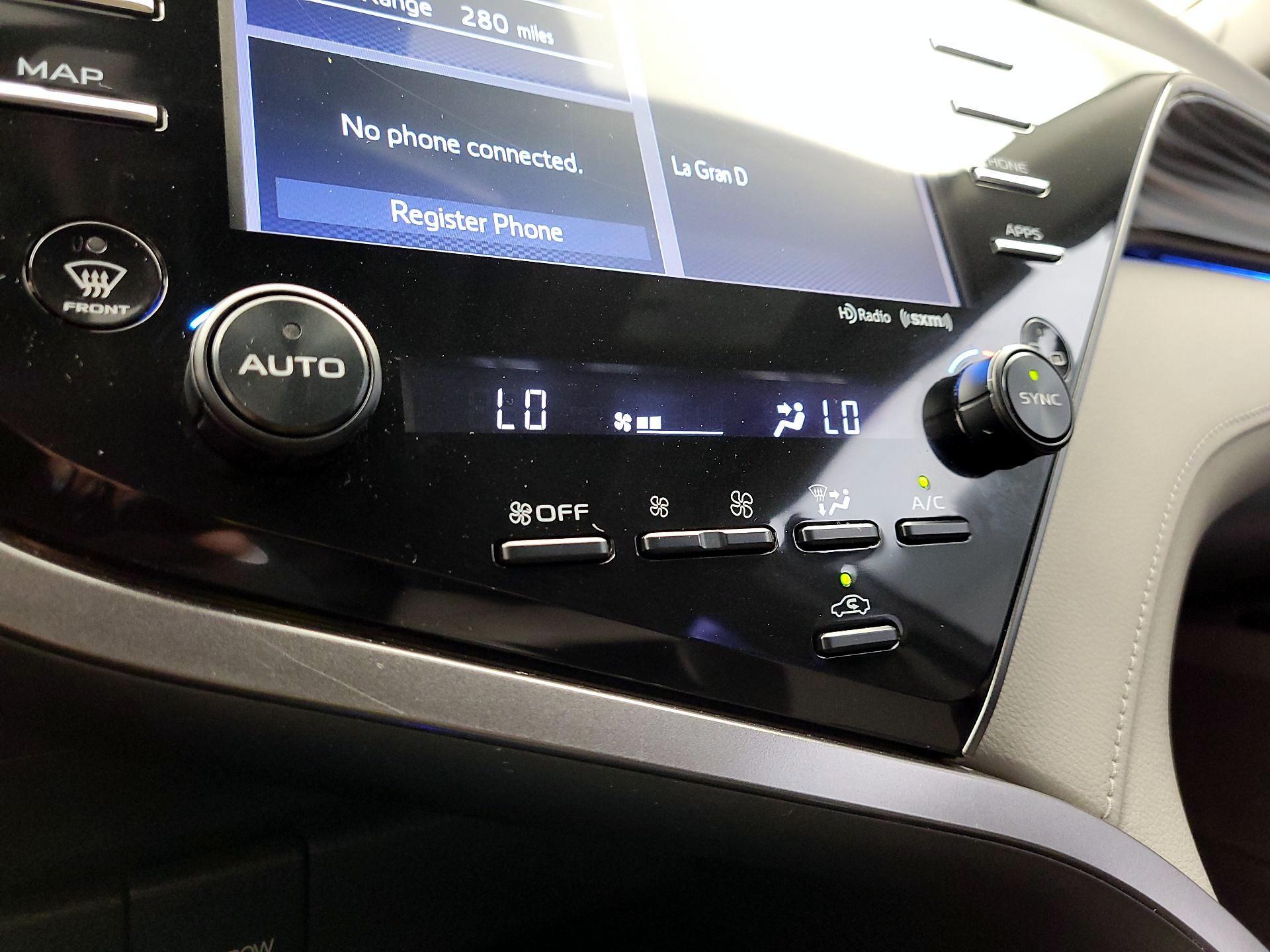 Thumbnail: 2020 Toyota Camry - 16