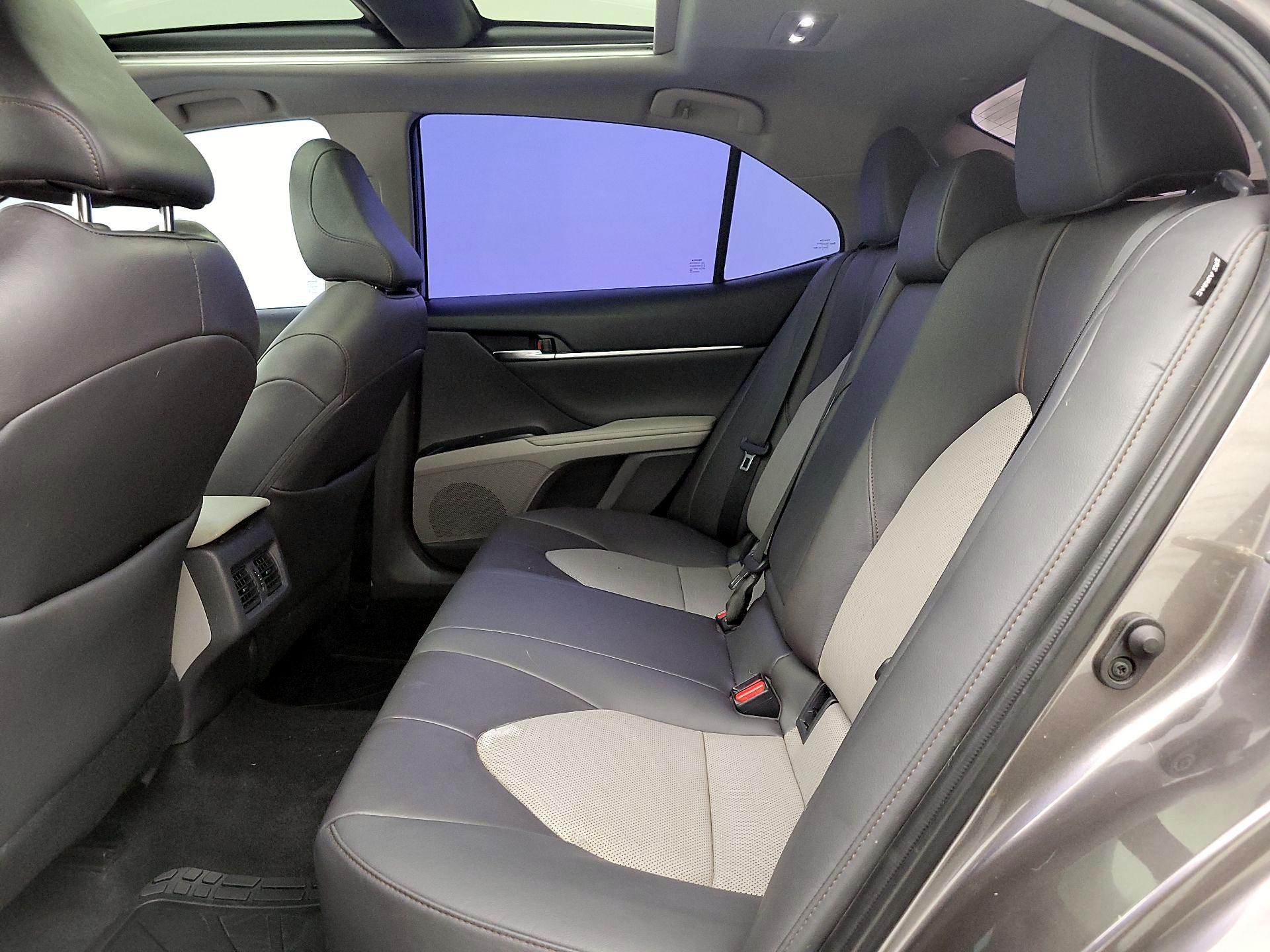 Thumbnail: 2020 Toyota Camry - 20