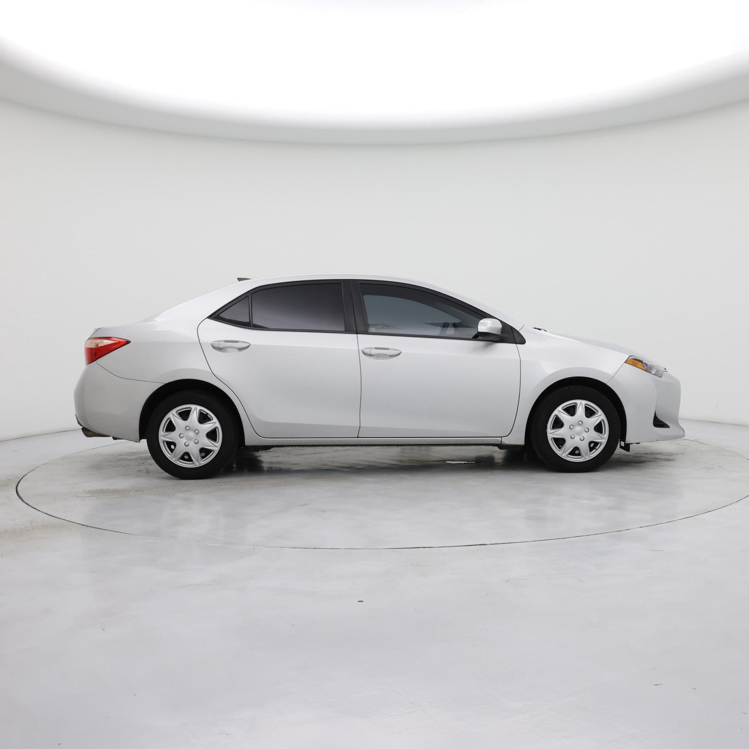 Thumbnail: 2017 Toyota Corolla - 7