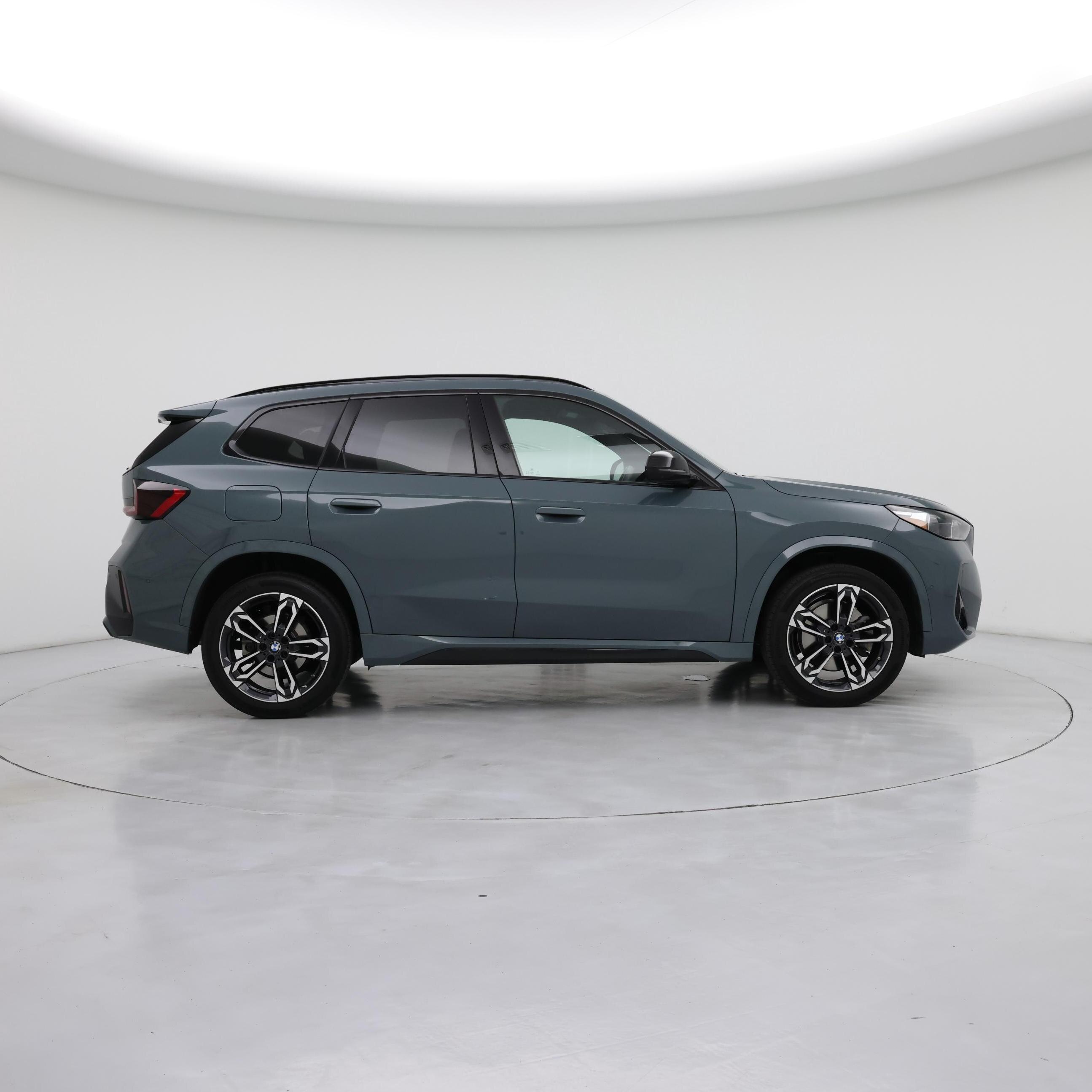 Thumbnail: 2023 BMW X1 - 7