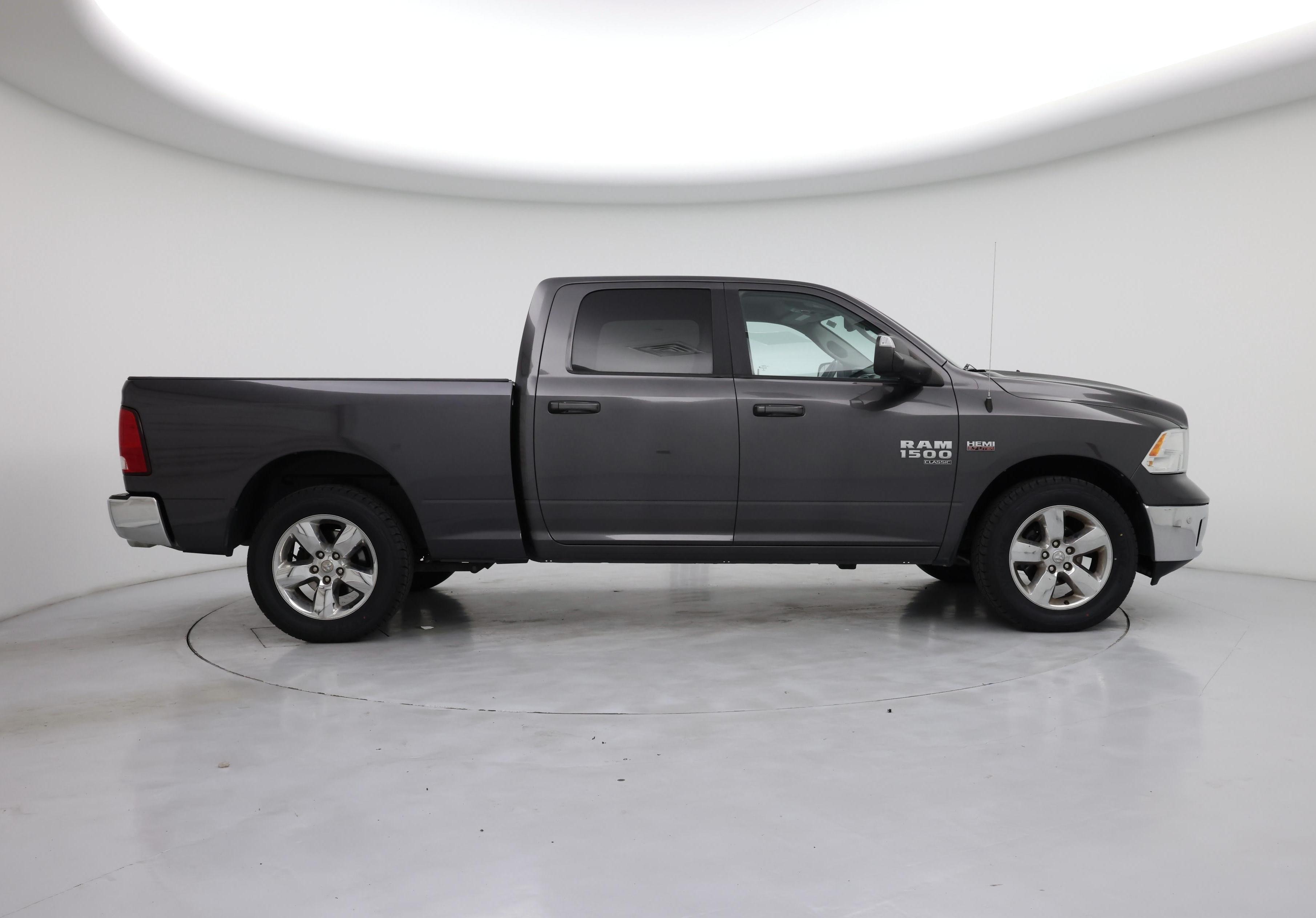 Thumbnail: 2019 RAM 1500 Classic - 7