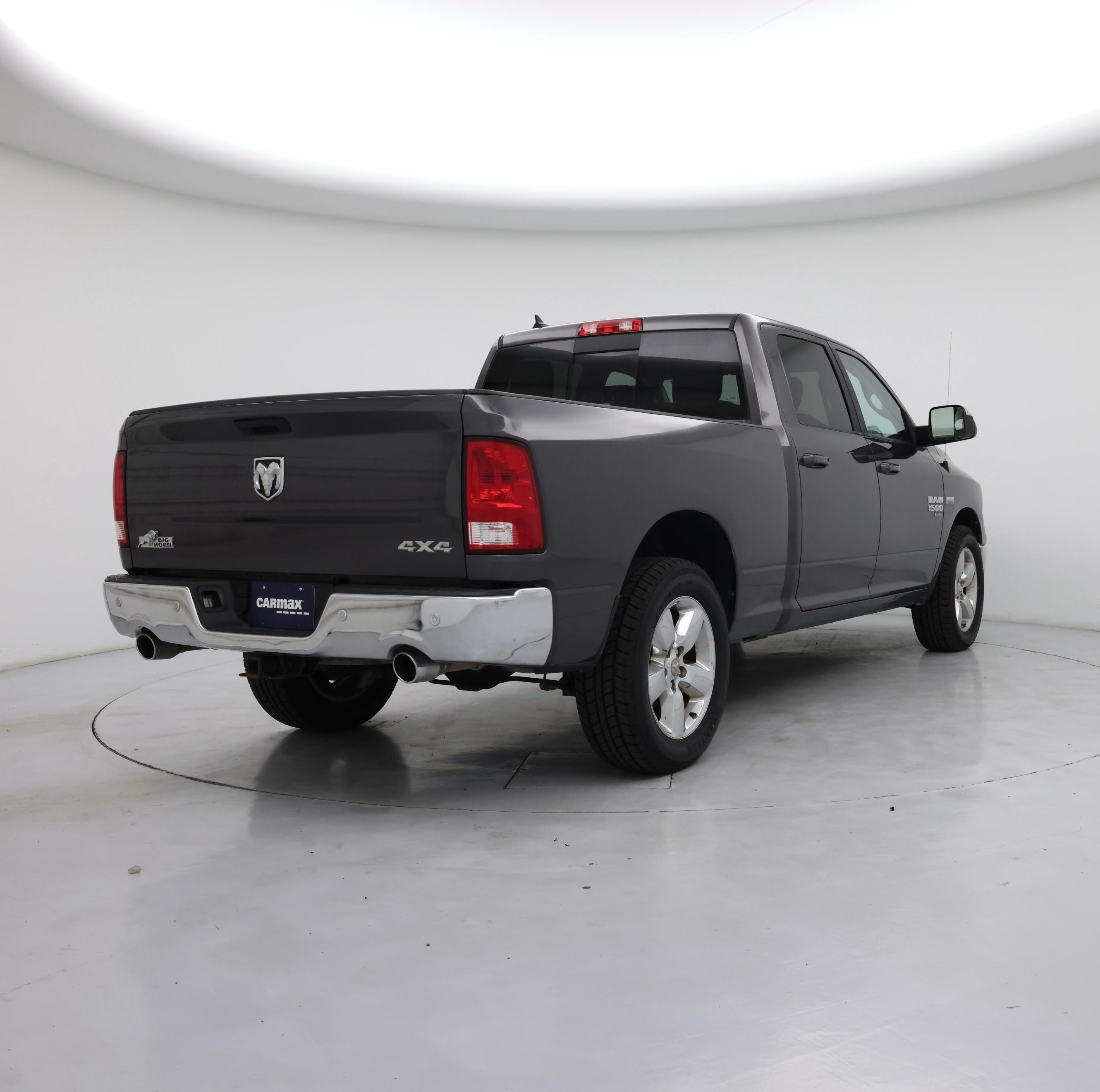 Thumbnail: 2019 RAM 1500 Classic - 8