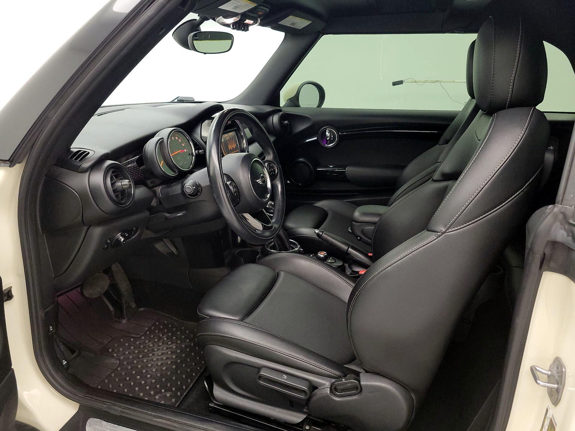 Thumbnail: 2016 MINI Cooper - 11