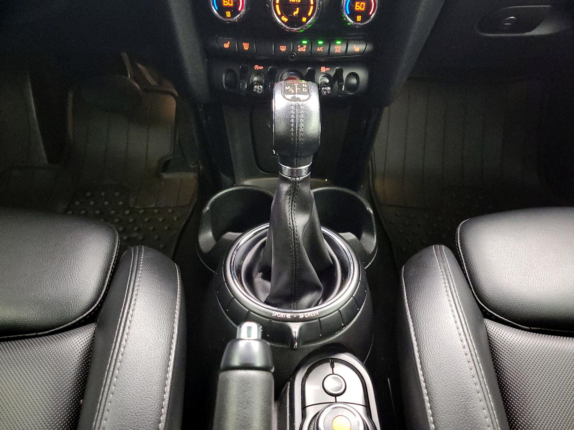 Thumbnail: 2016 MINI Cooper - 16