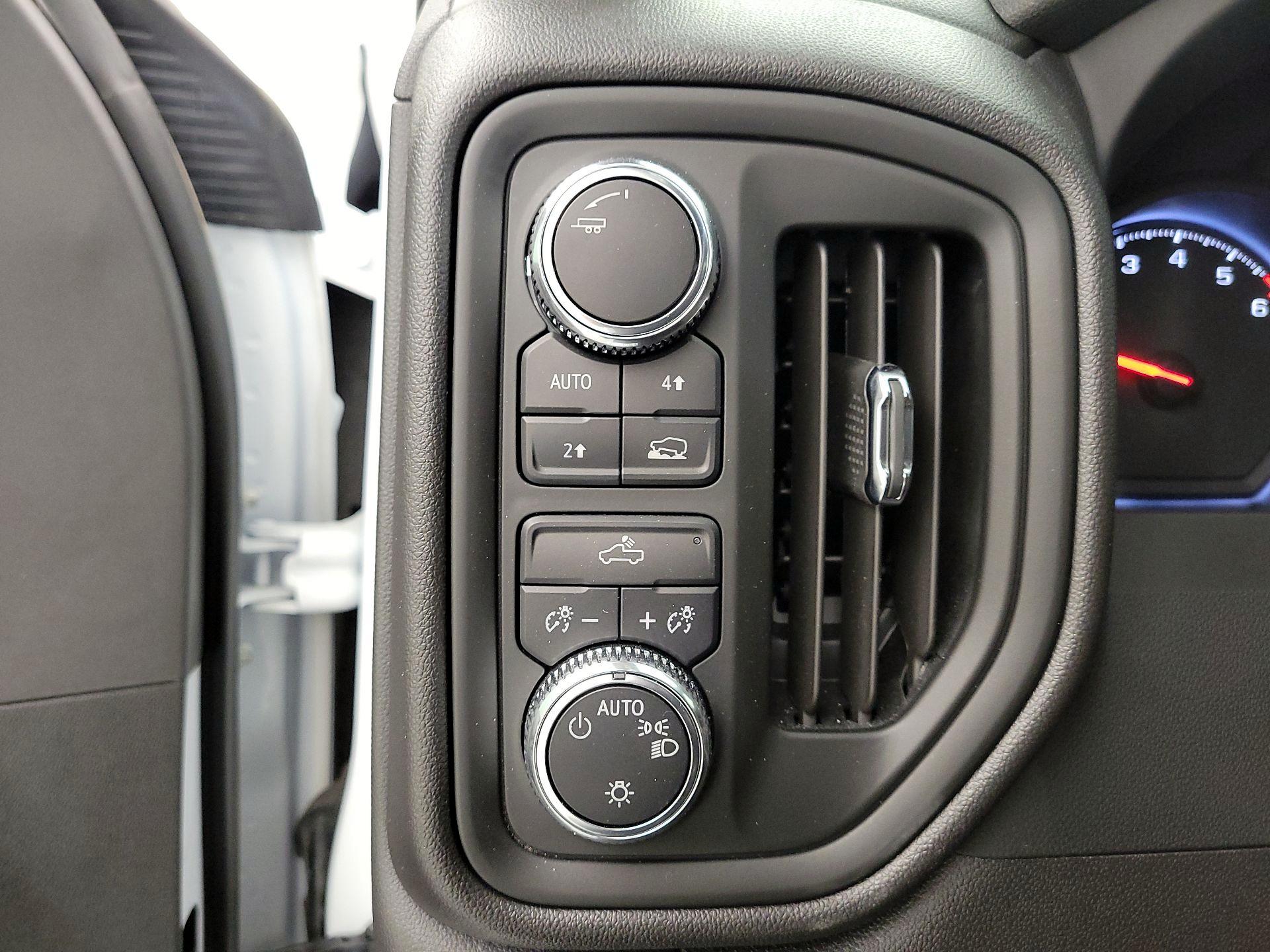 Thumbnail: 2025 GMC Sierra 1500 - 13