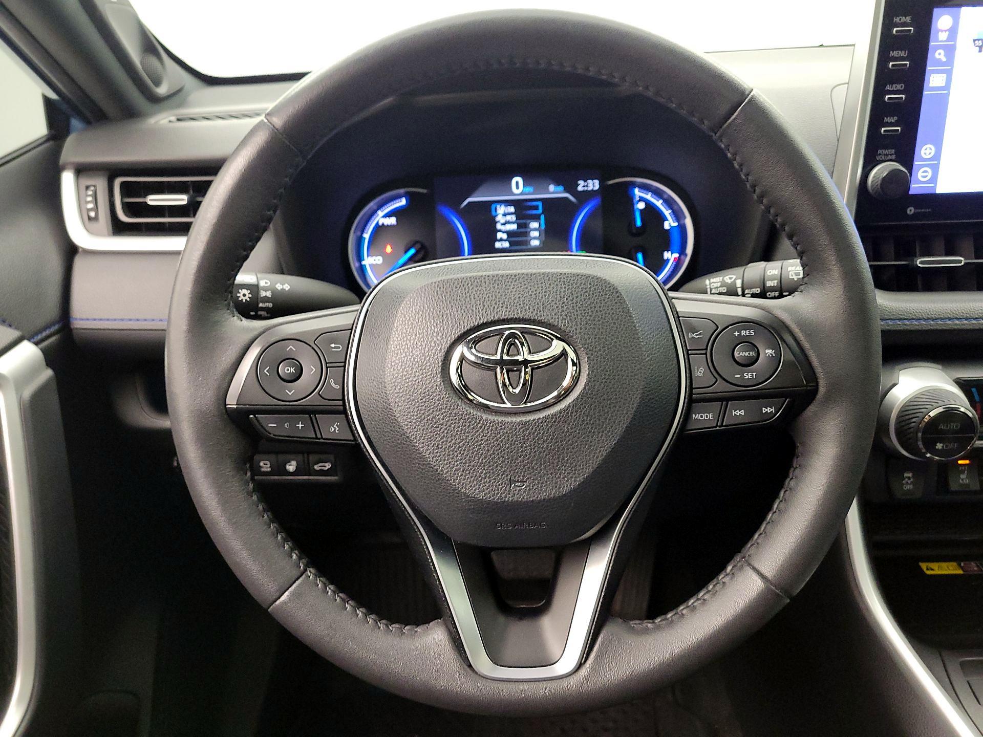 Thumbnail: 2022 Toyota RAV4 - 10