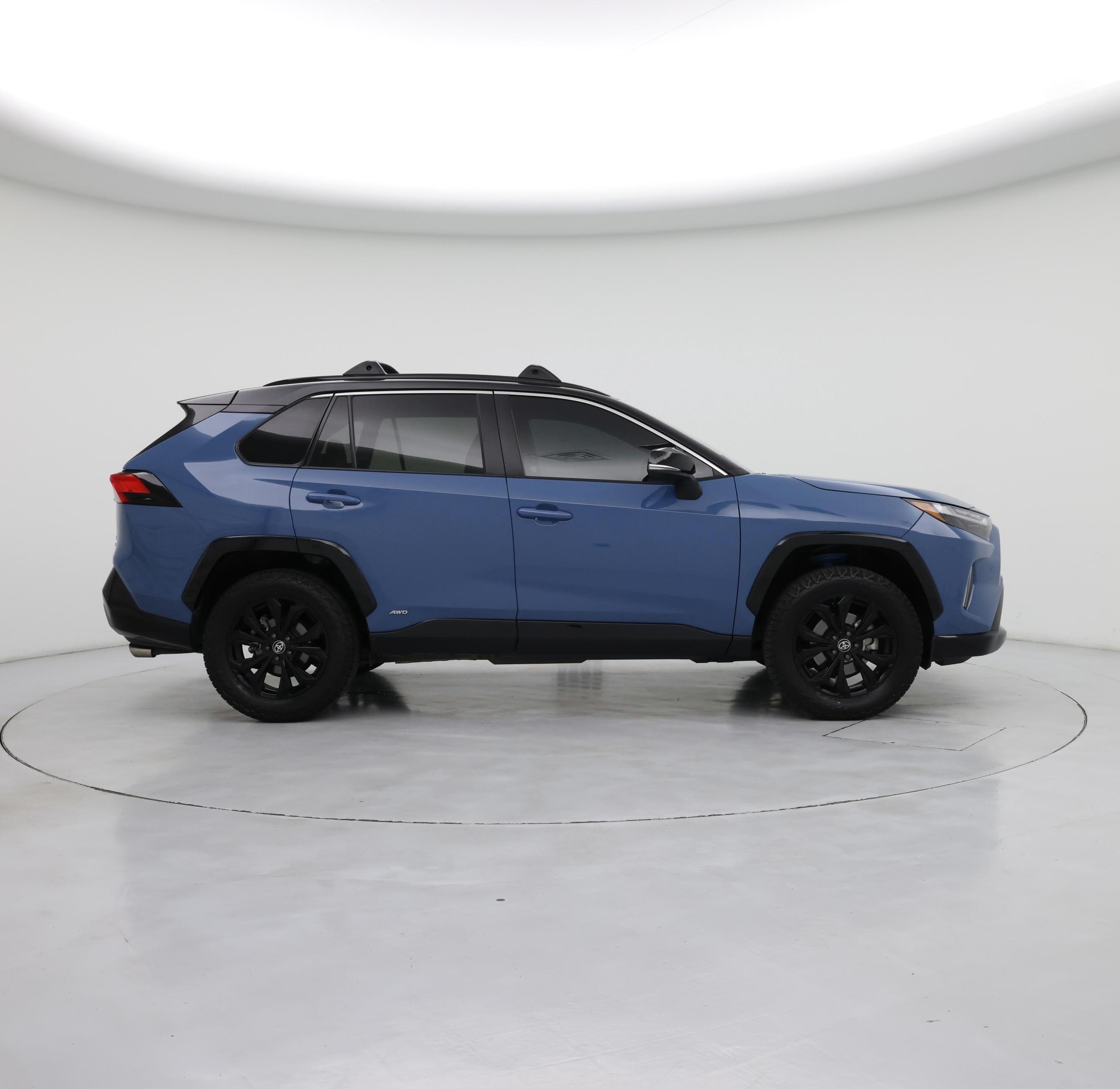 Thumbnail: 2022 Toyota RAV4 - 7