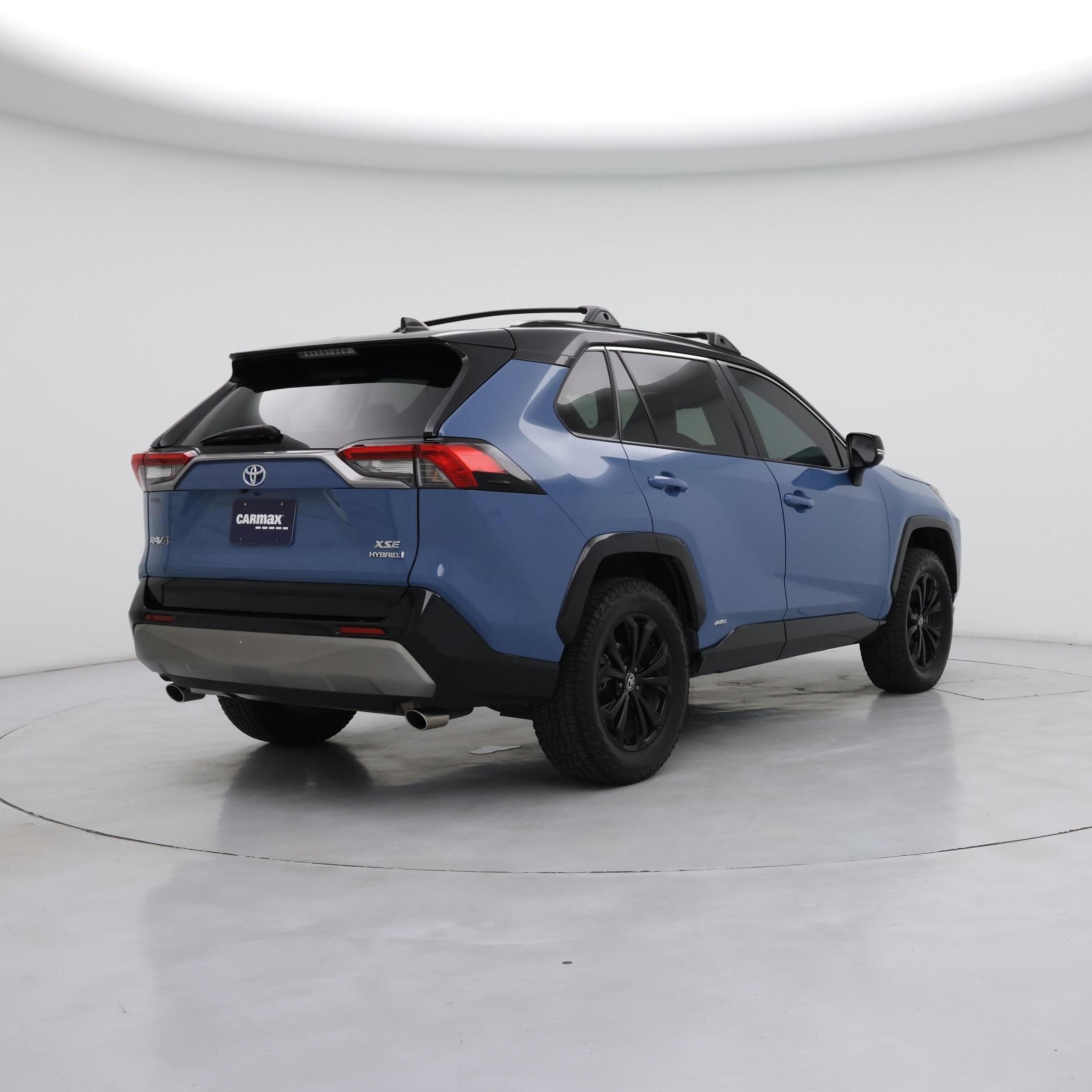Thumbnail: 2022 Toyota RAV4 - 8
