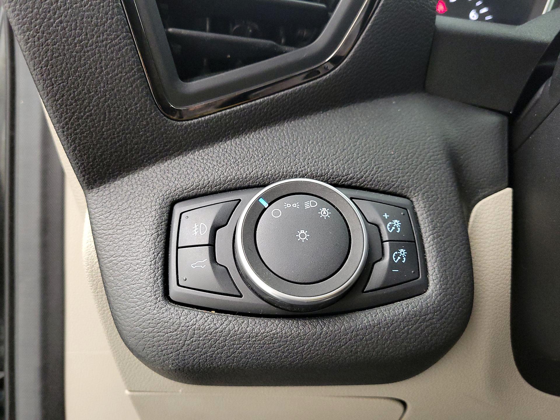 Thumbnail: 2018 Ford Escape - 13