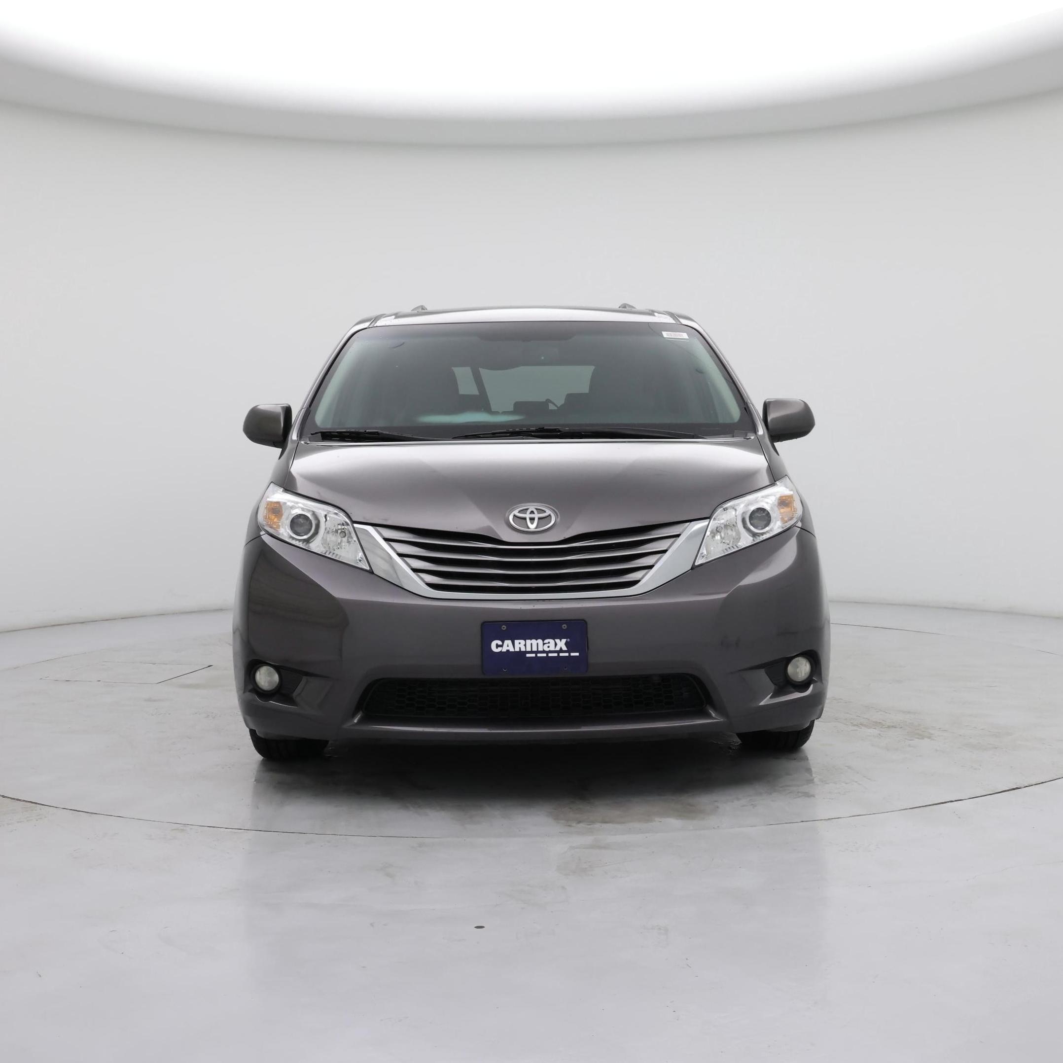 Thumbnail: 2017 Toyota Sienna - 5