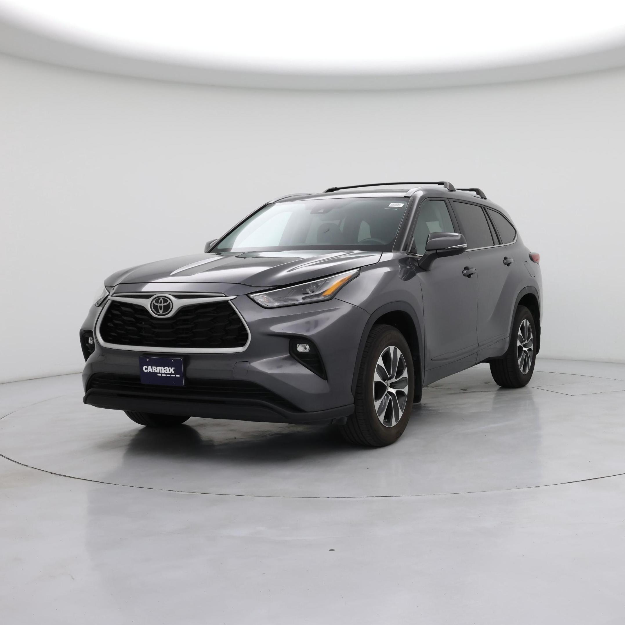 Thumbnail: 2023 Toyota Highlander - 4