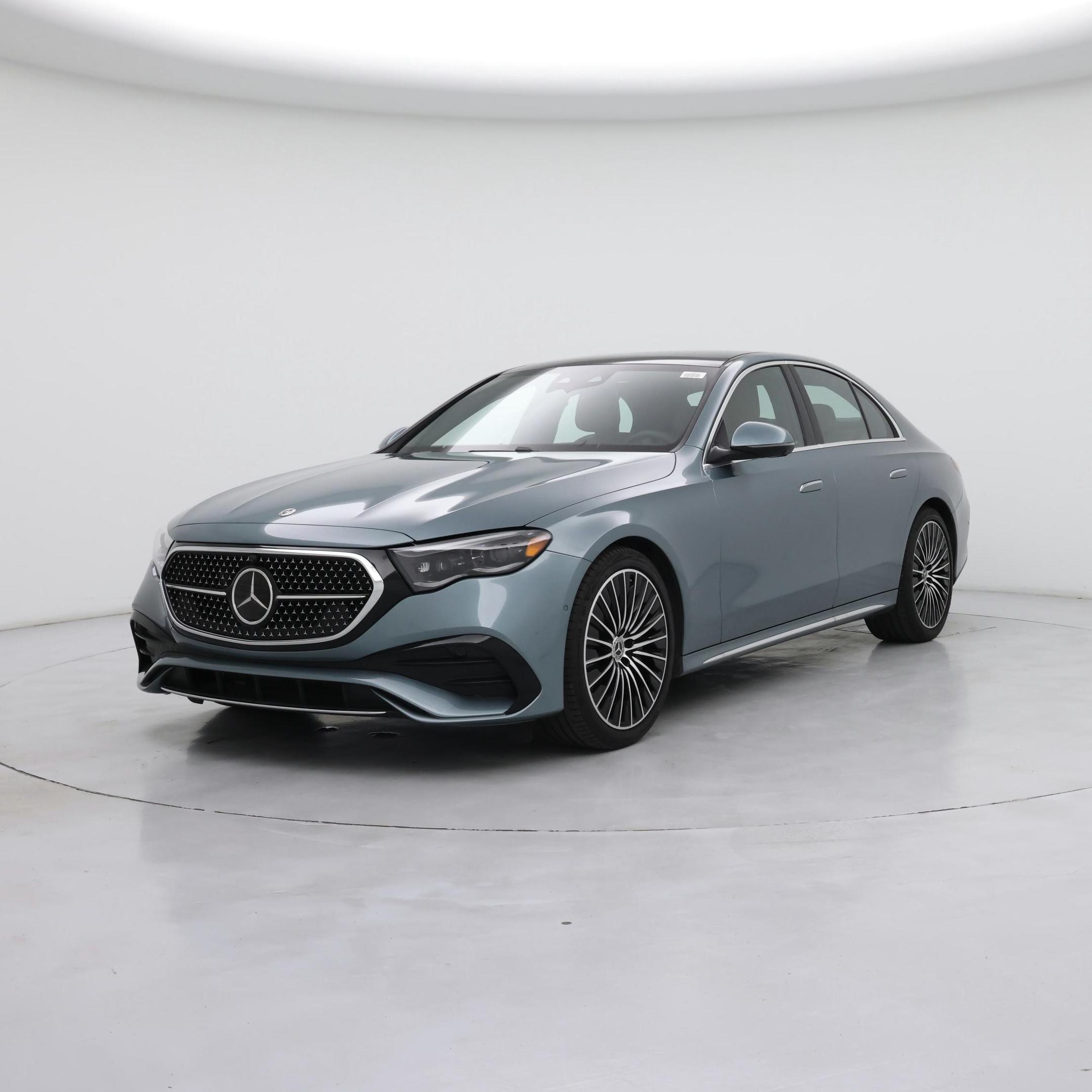 Thumbnail: 2025 Mercedes-Benz E-Class - 4