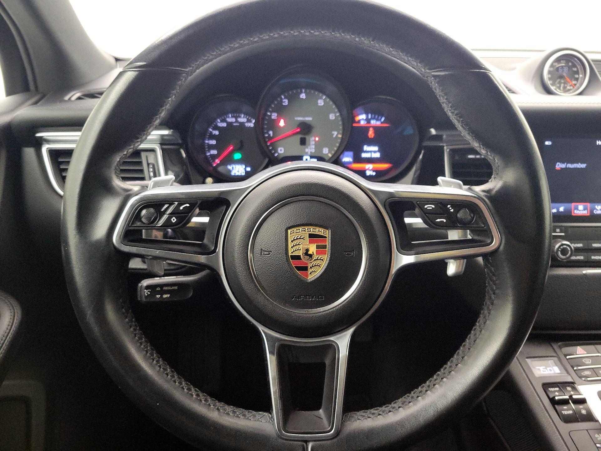 Thumbnail: 2017 Porsche Macan - 10