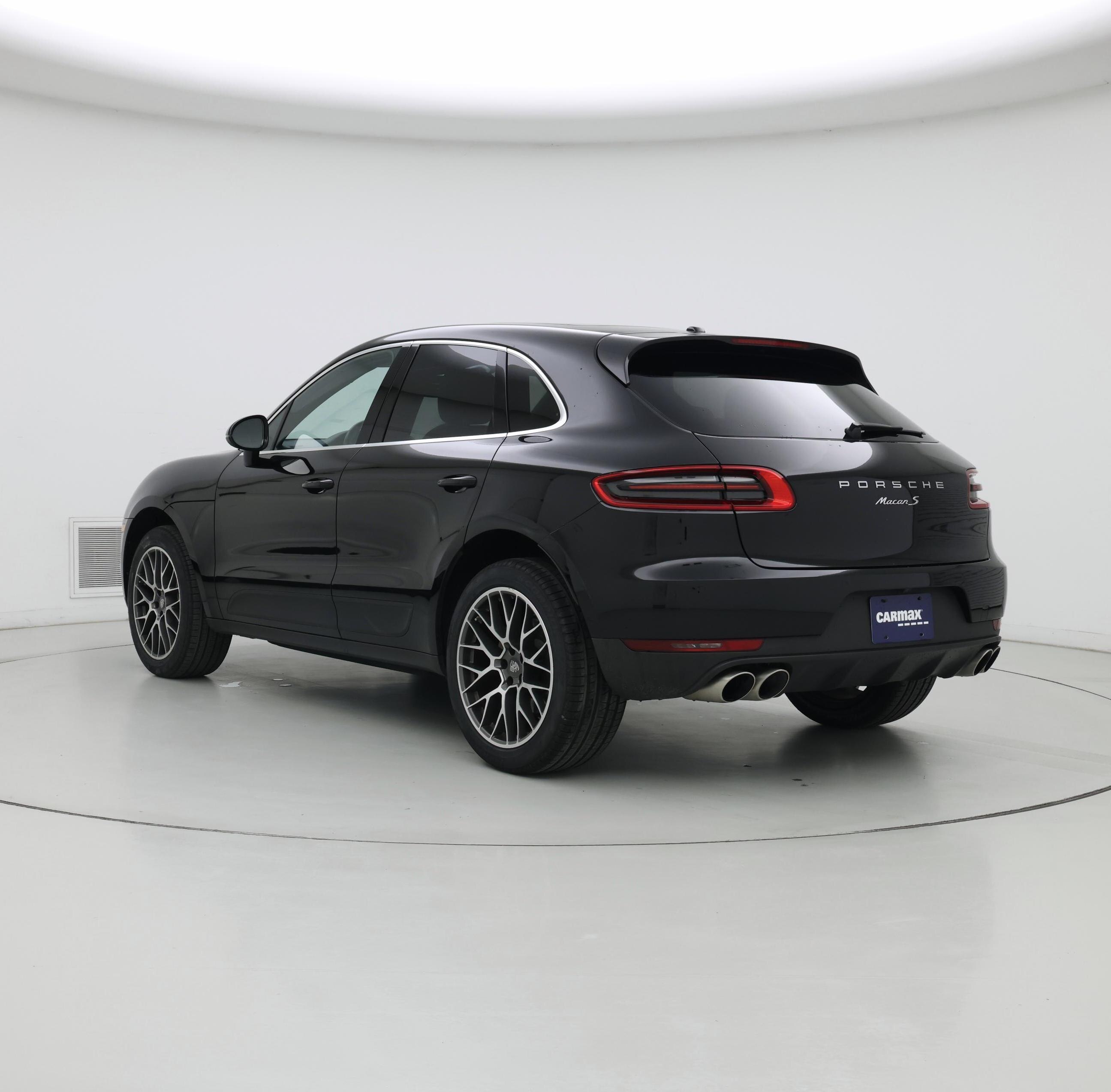Thumbnail: 2017 Porsche Macan - 2
