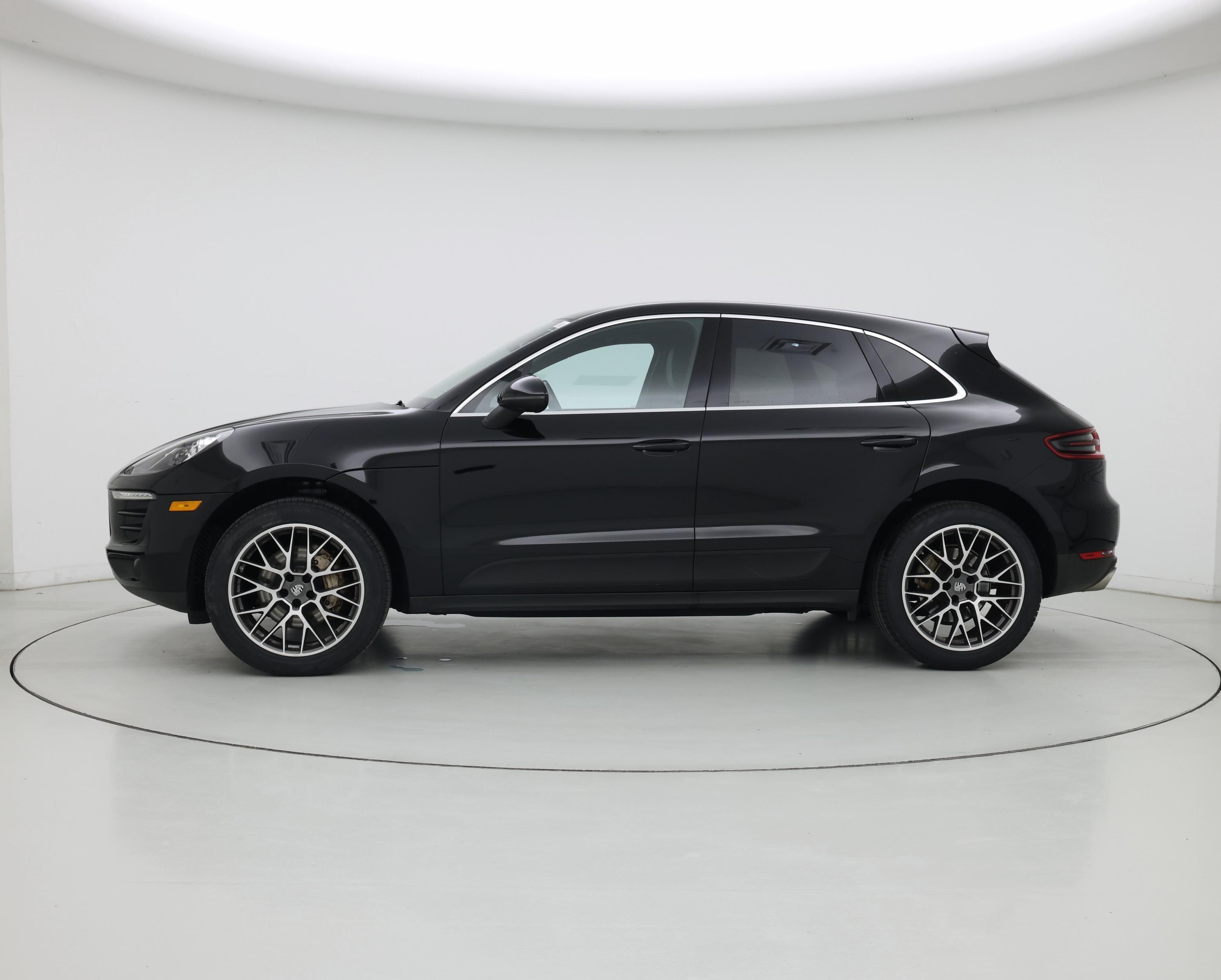 Thumbnail: 2017 Porsche Macan - 3