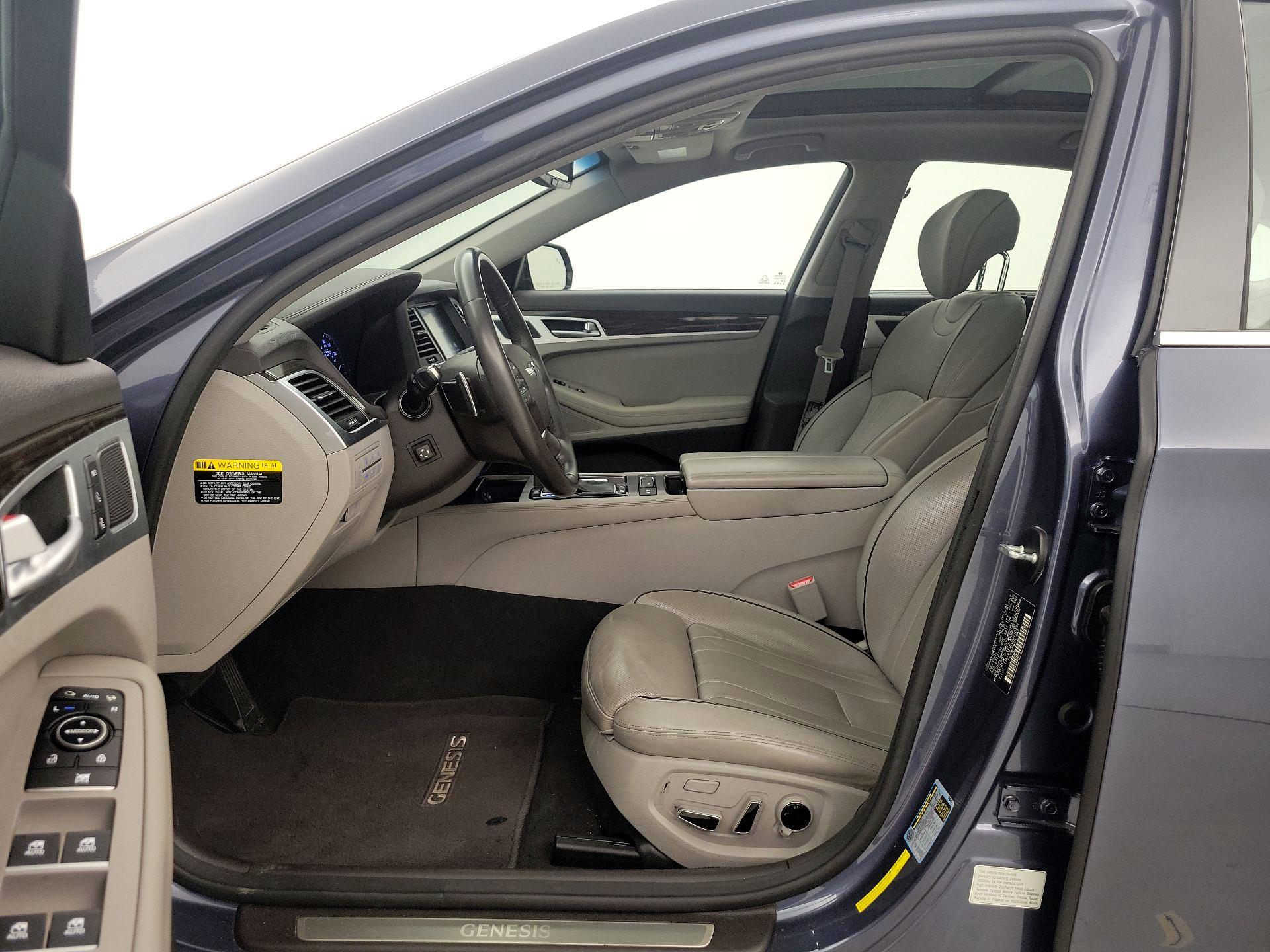 Thumbnail: 2016 Hyundai Genesis - 11