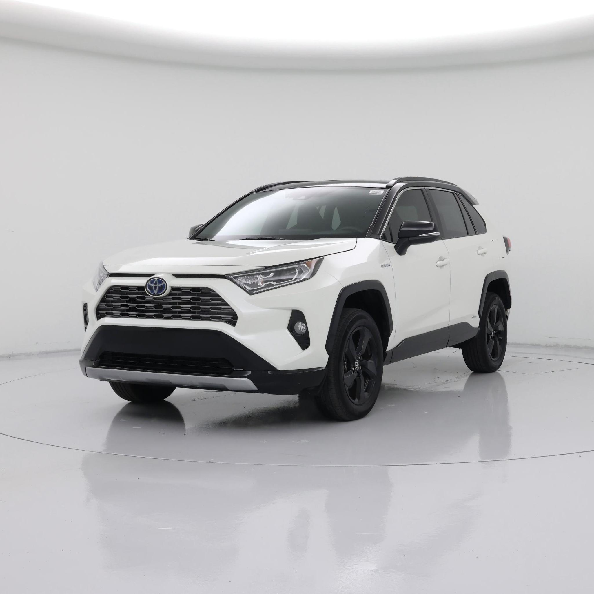 Thumbnail: 2021 Toyota RAV4 - 4