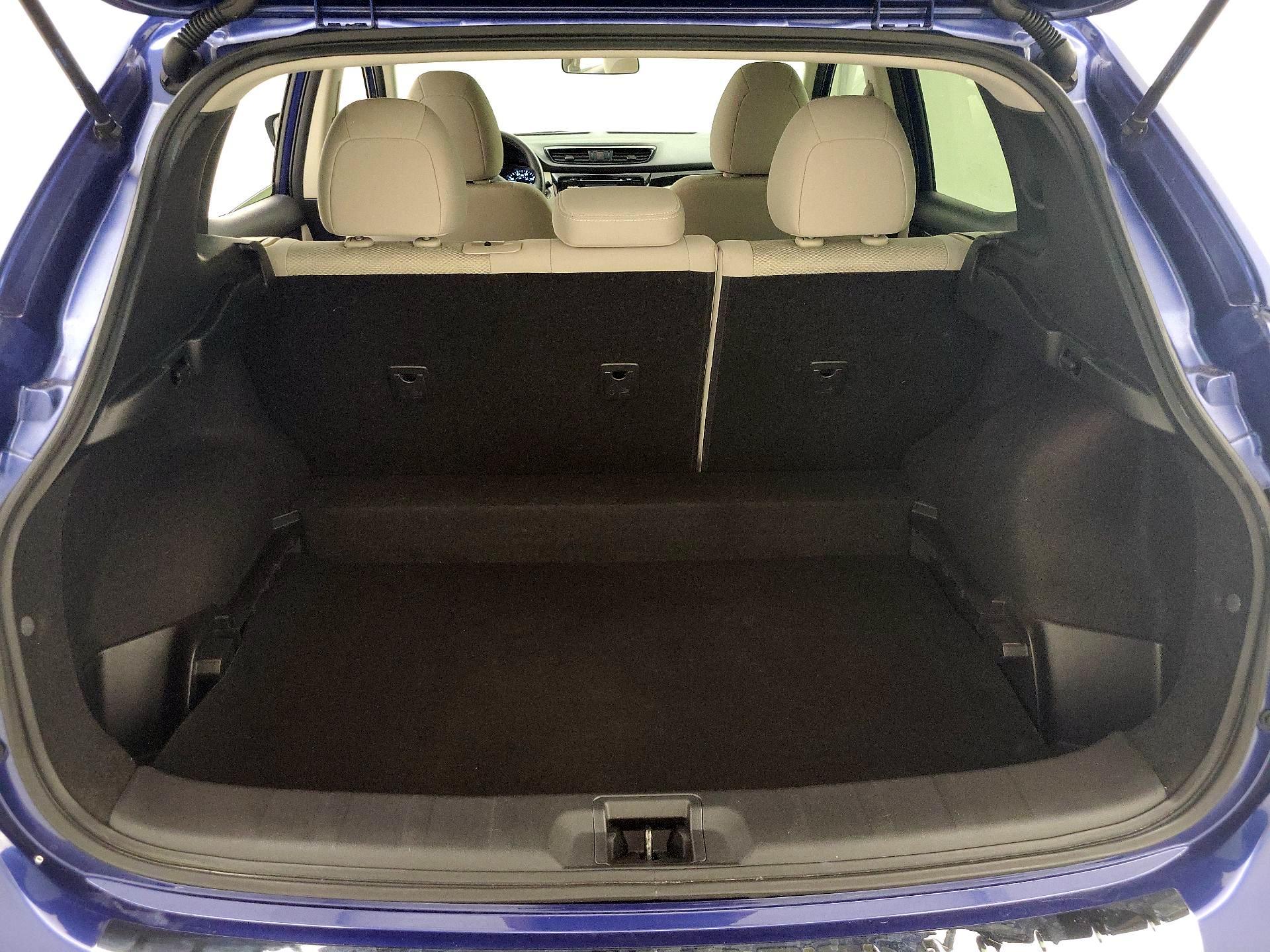 Thumbnail: 2017 Nissan Rogue Sport - 20