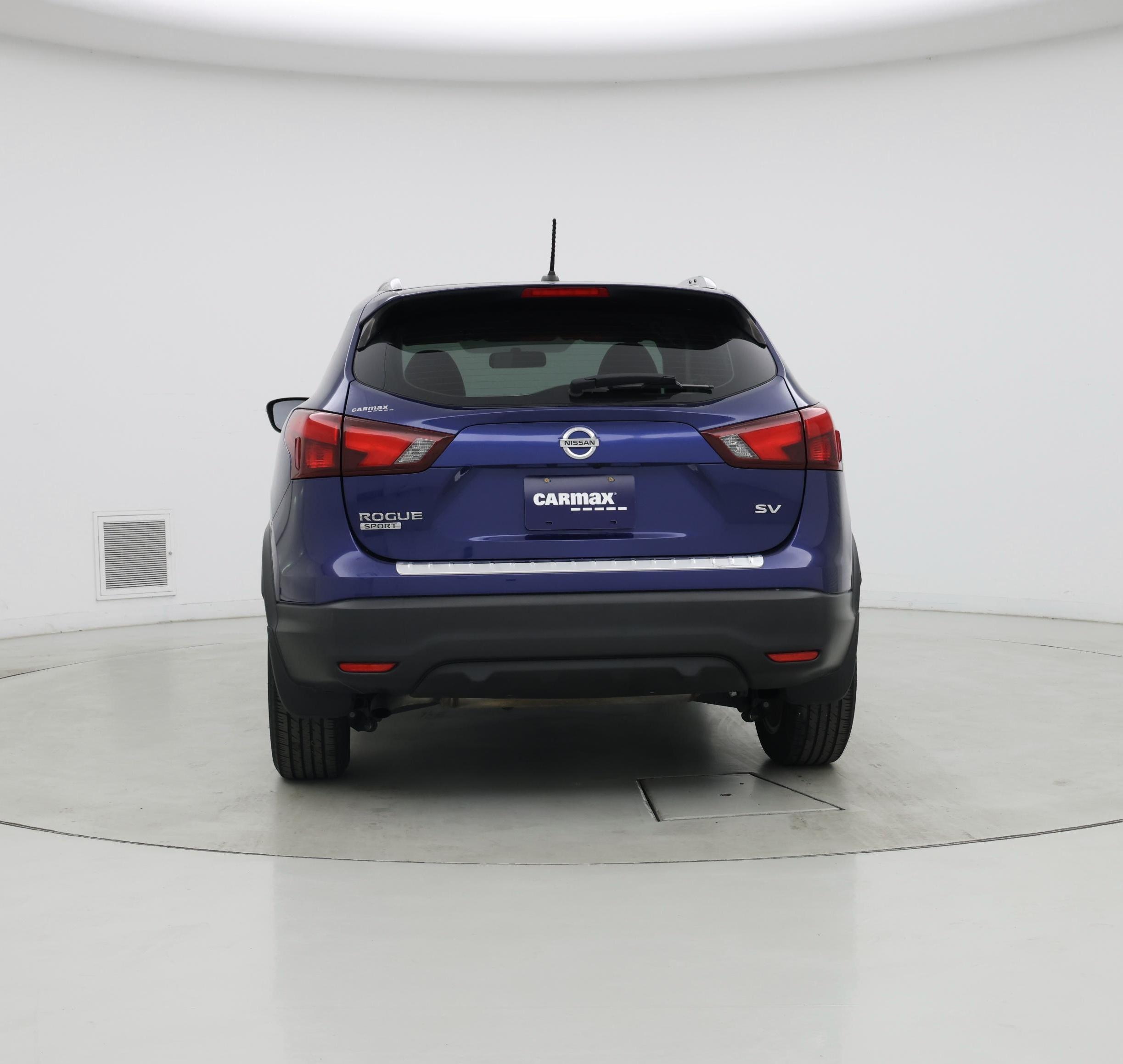 Thumbnail: 2017 Nissan Rogue Sport - 6