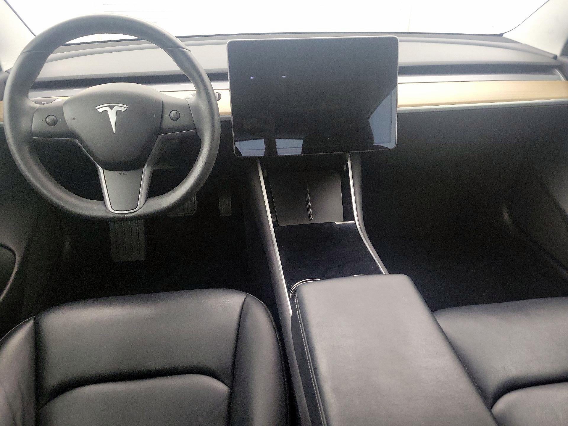 Thumbnail: 2019 Tesla Model 3 - 9