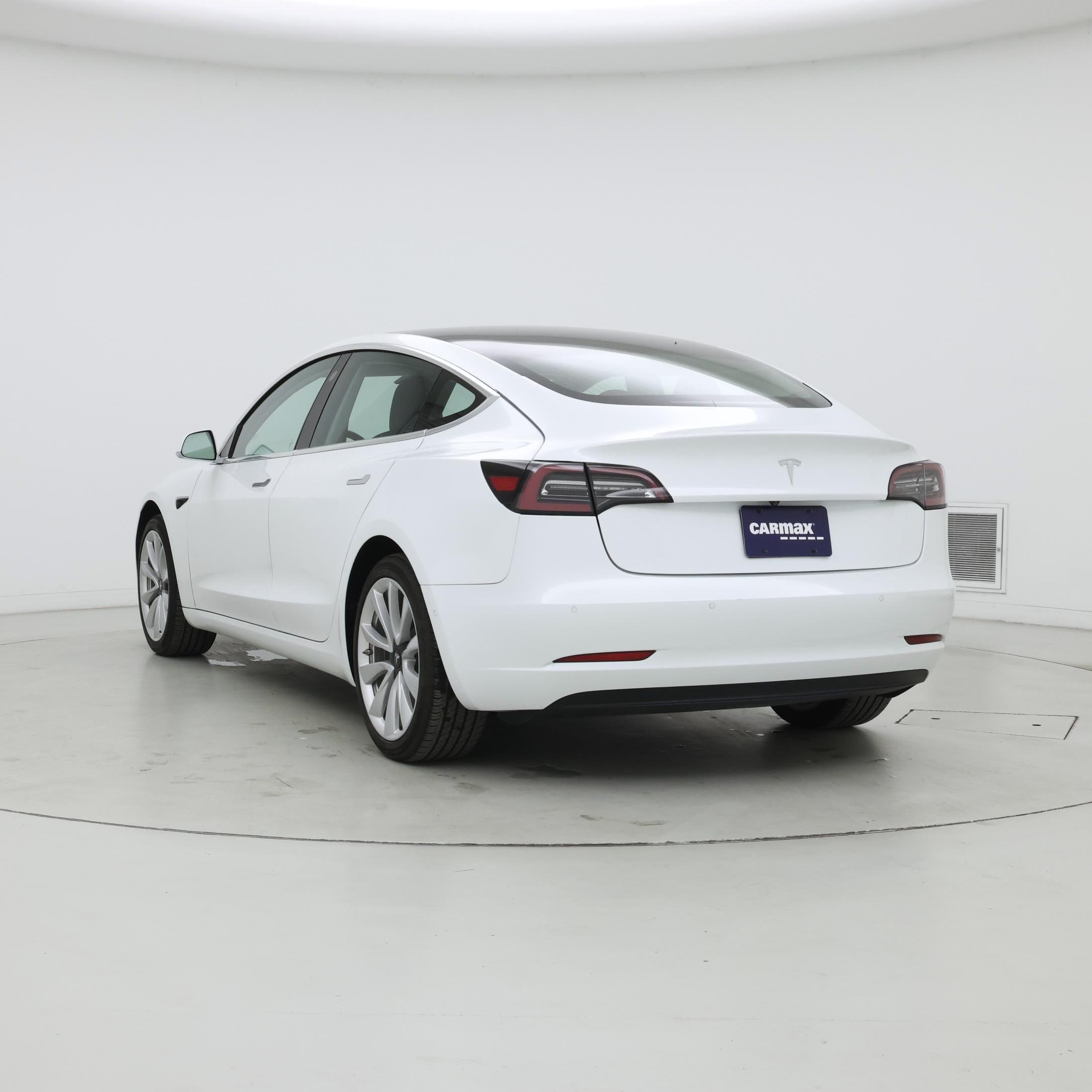 Thumbnail: 2019 Tesla Model 3 - 2
