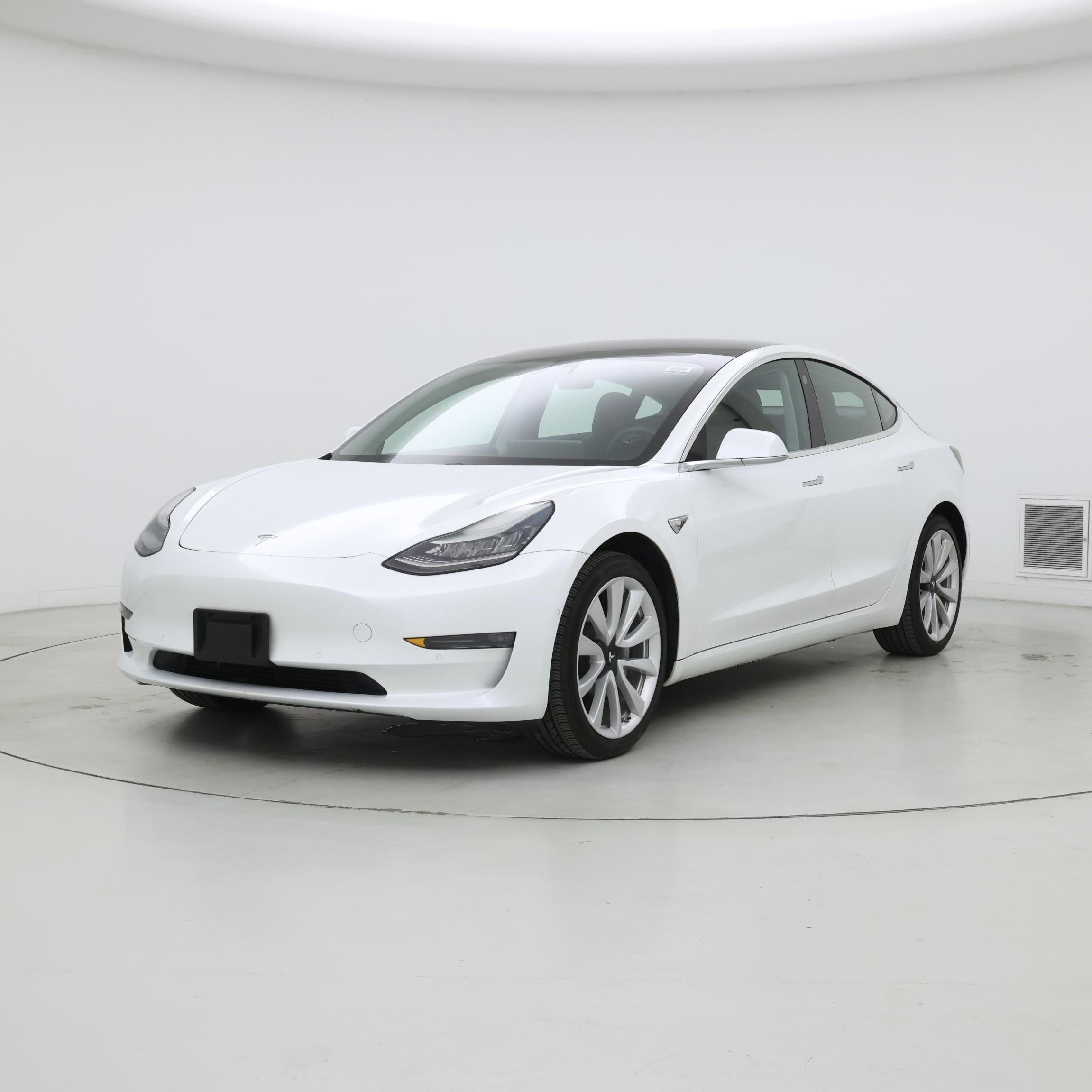 Thumbnail: 2019 Tesla Model 3 - 4