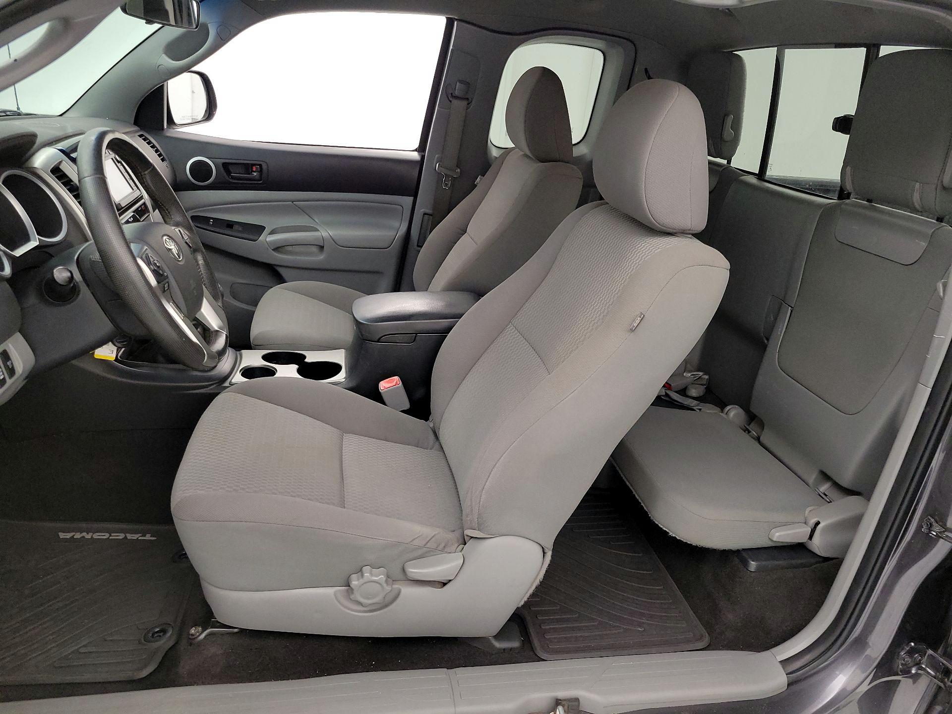 Thumbnail: 2014 Toyota Tacoma - 19