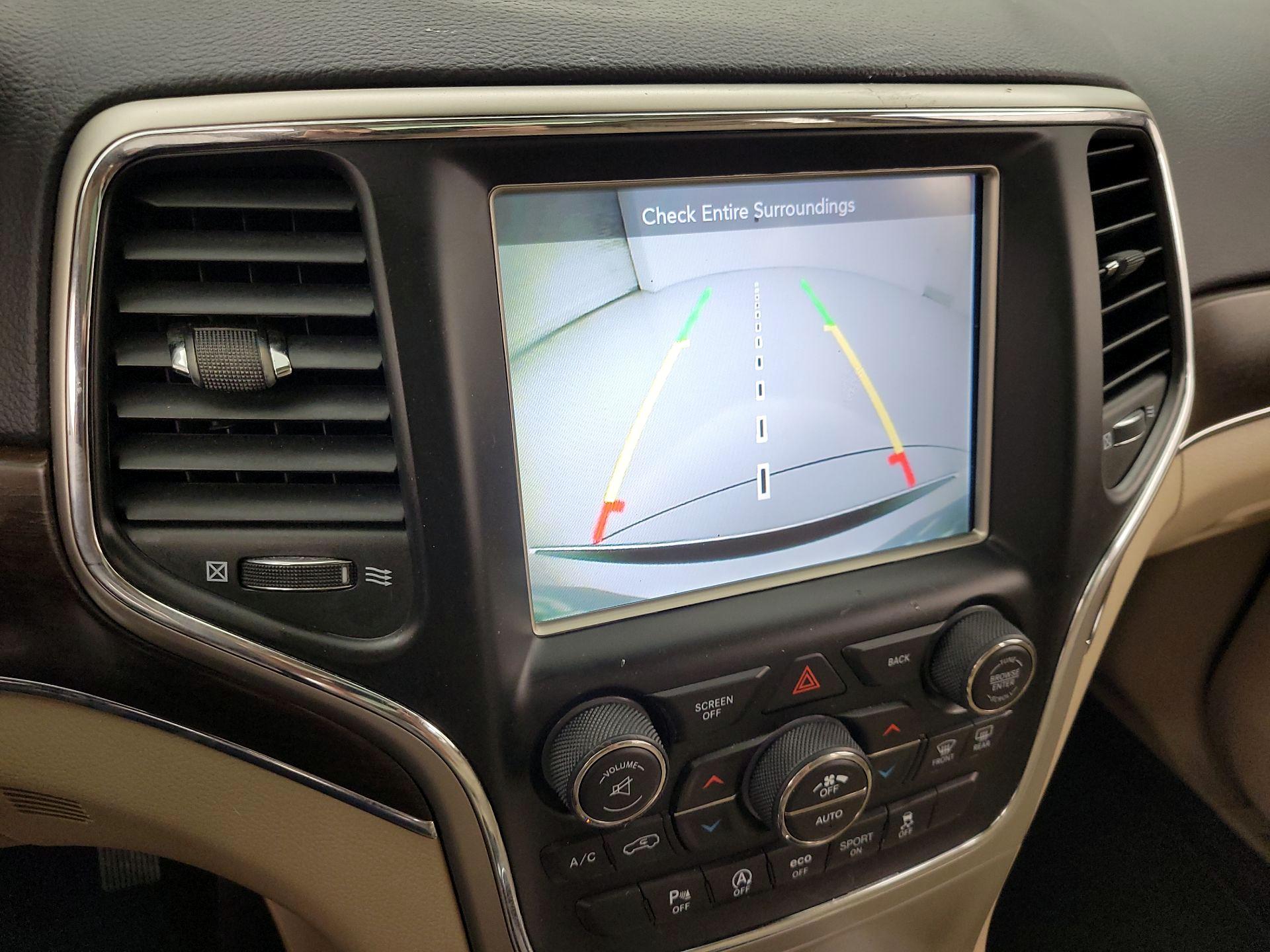 Thumbnail: 2017 Jeep Grand Cherokee - 15