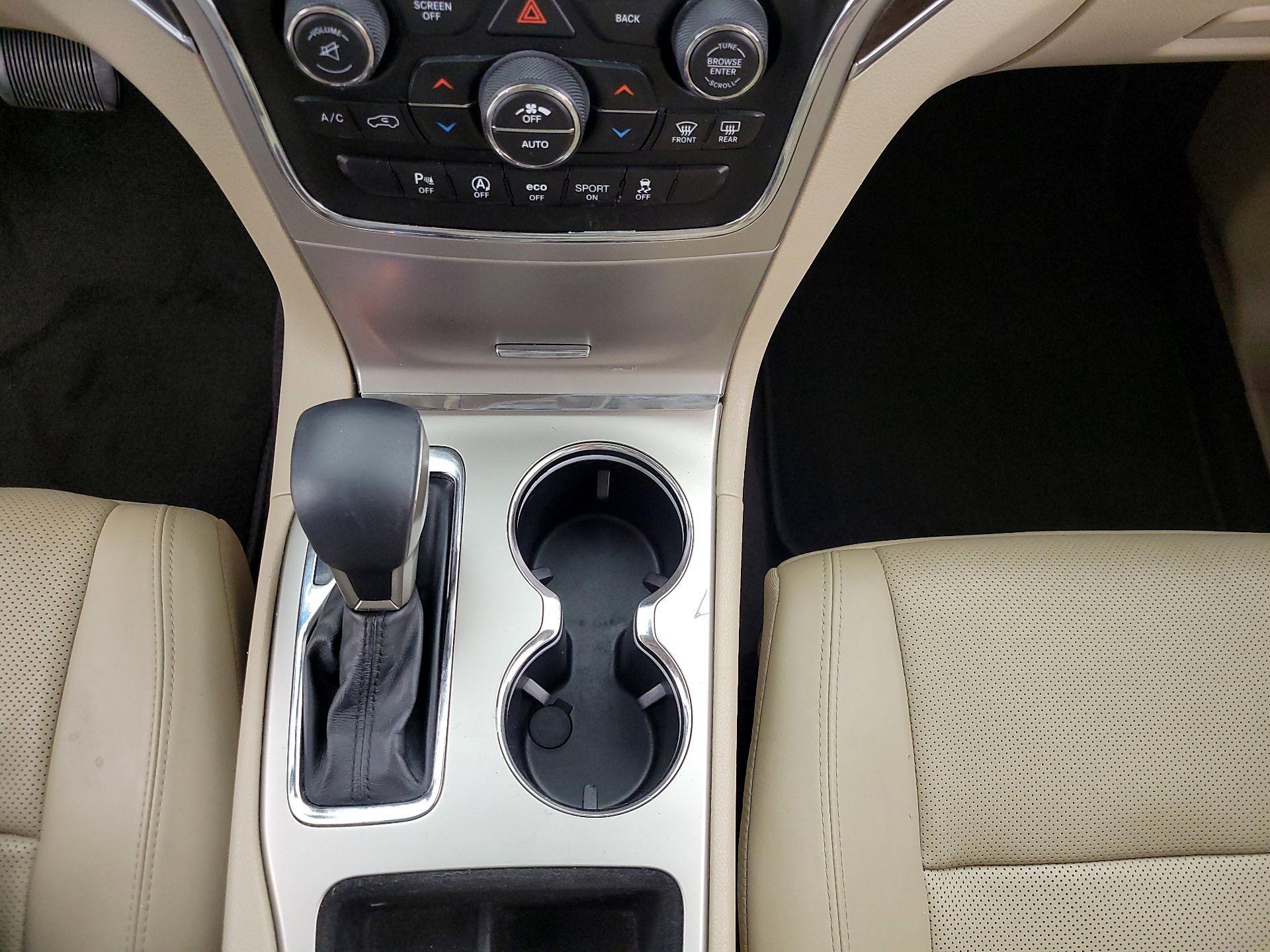 Thumbnail: 2017 Jeep Grand Cherokee - 18