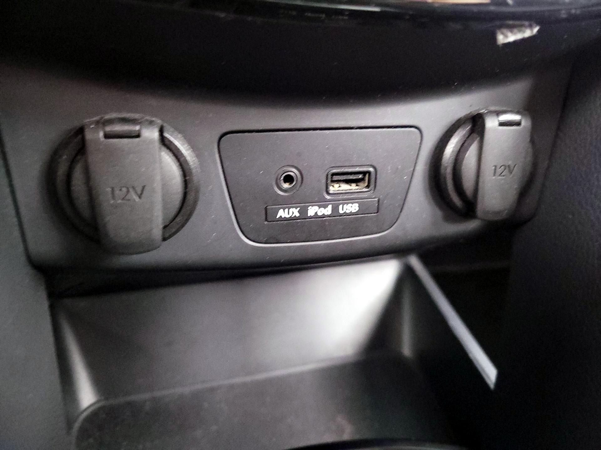 Thumbnail: 2014 Hyundai Elantra - 17