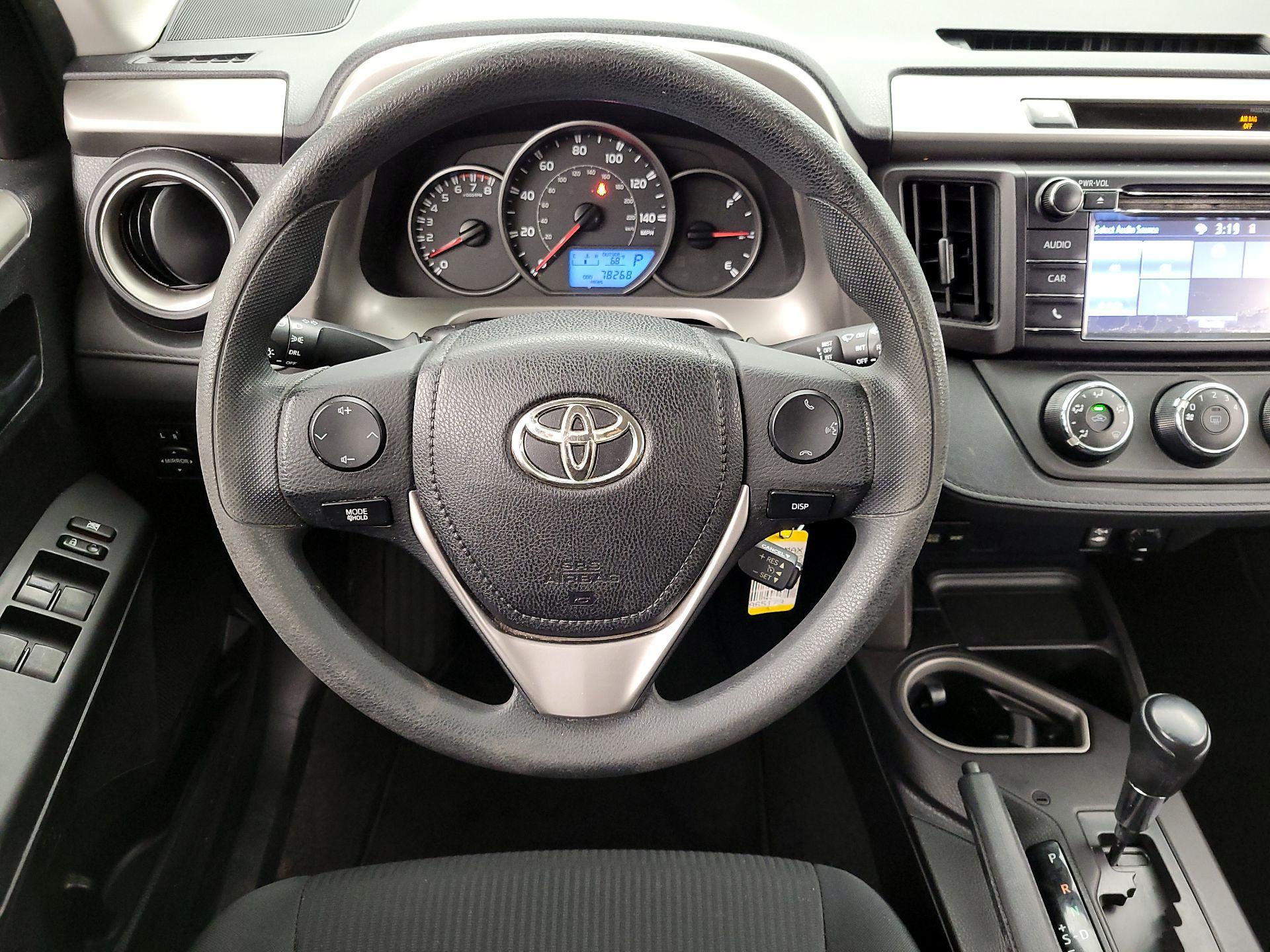 Thumbnail: 2016 Toyota RAV4 - 10