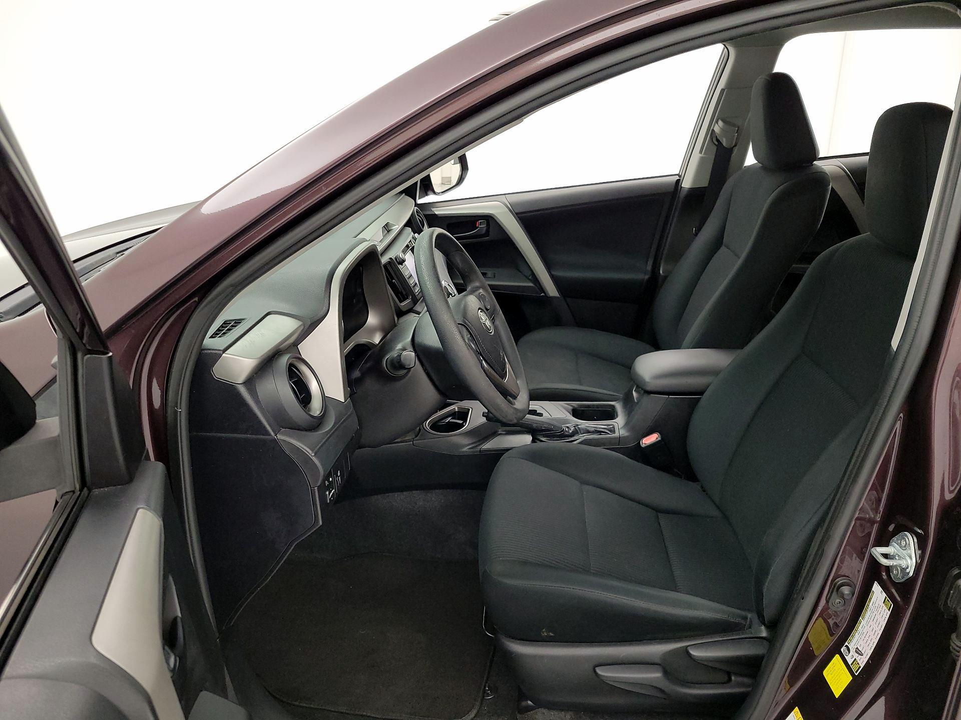 Thumbnail: 2016 Toyota RAV4 - 11