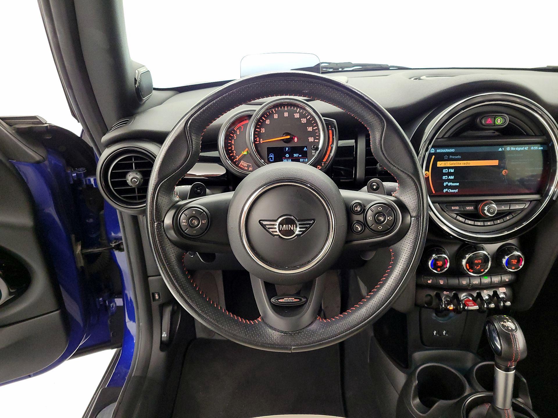 Thumbnail: 2019 MINI Cooper - 10