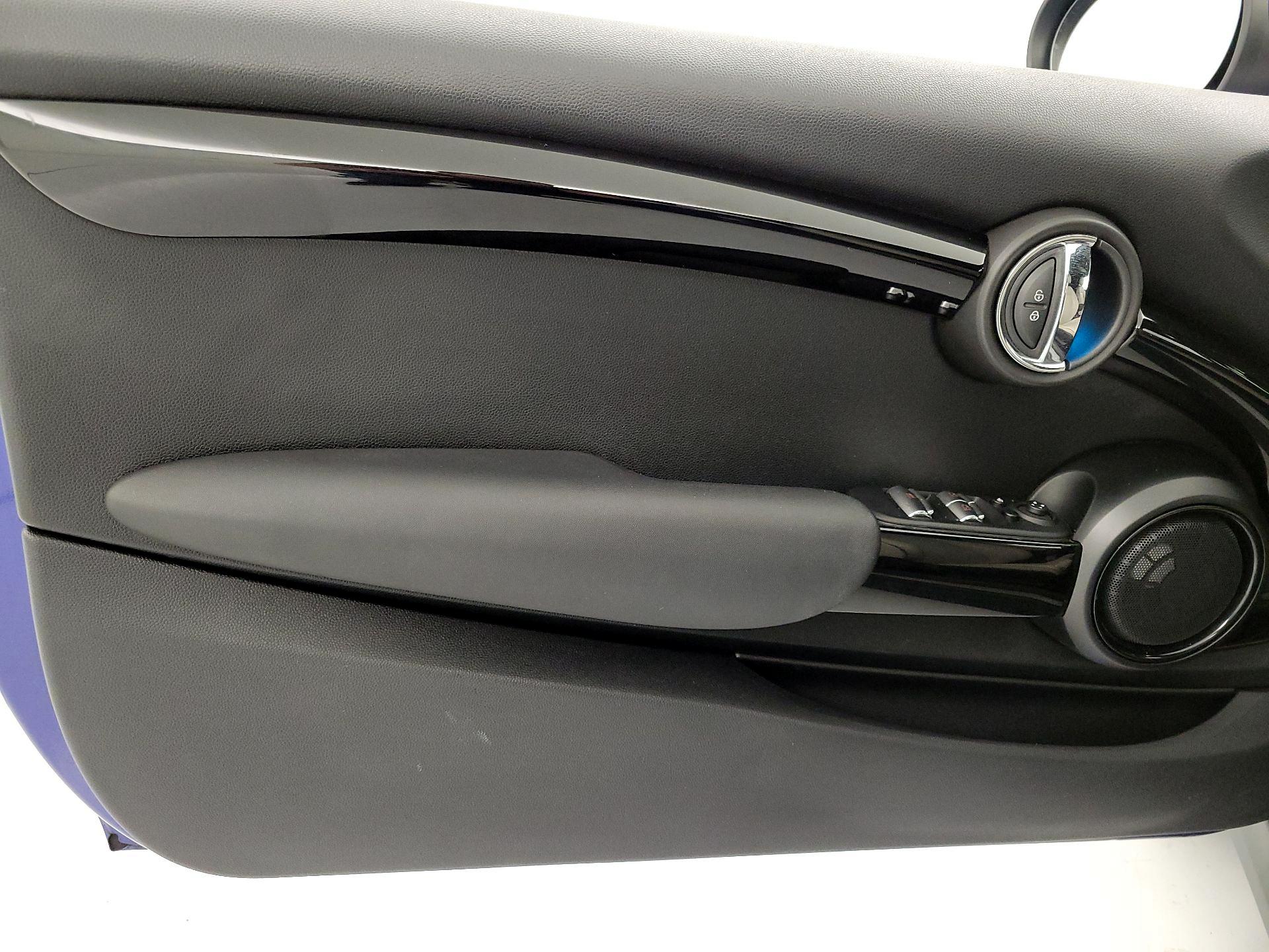 Thumbnail: 2019 MINI Cooper - 12