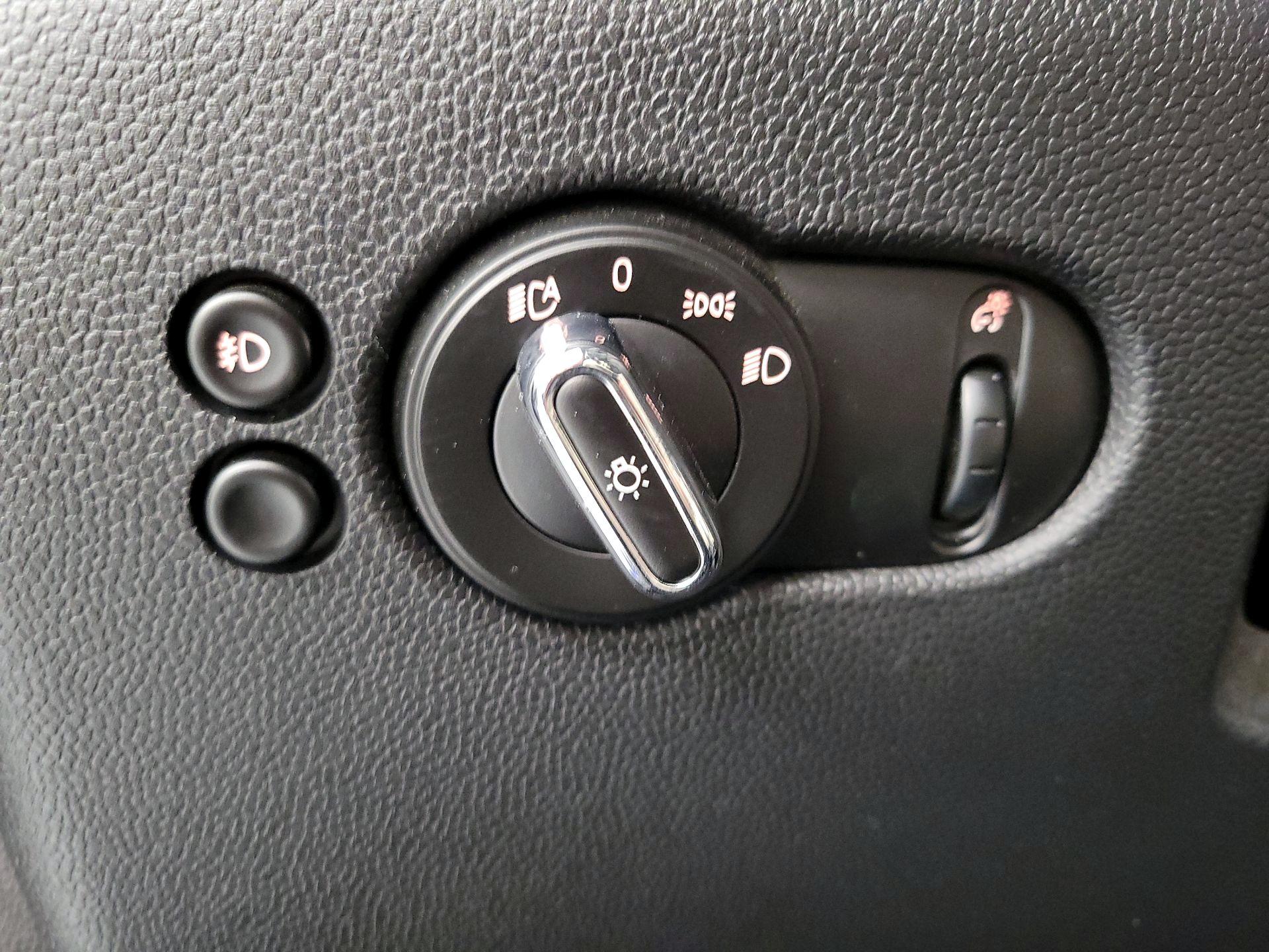 Thumbnail: 2019 MINI Cooper - 13