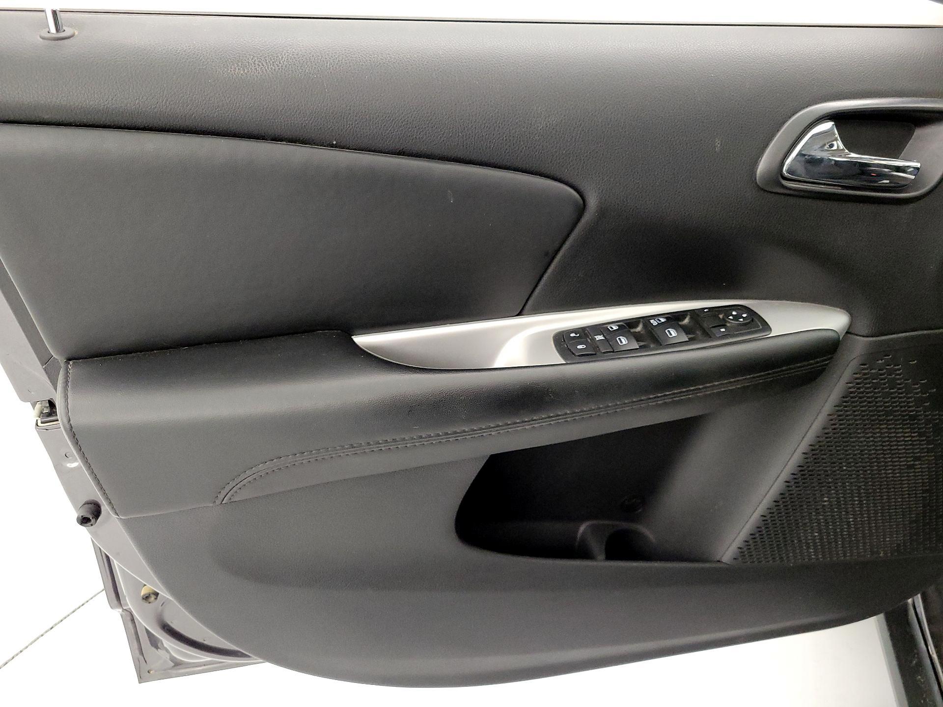 Thumbnail: 2018 Dodge Journey - 12