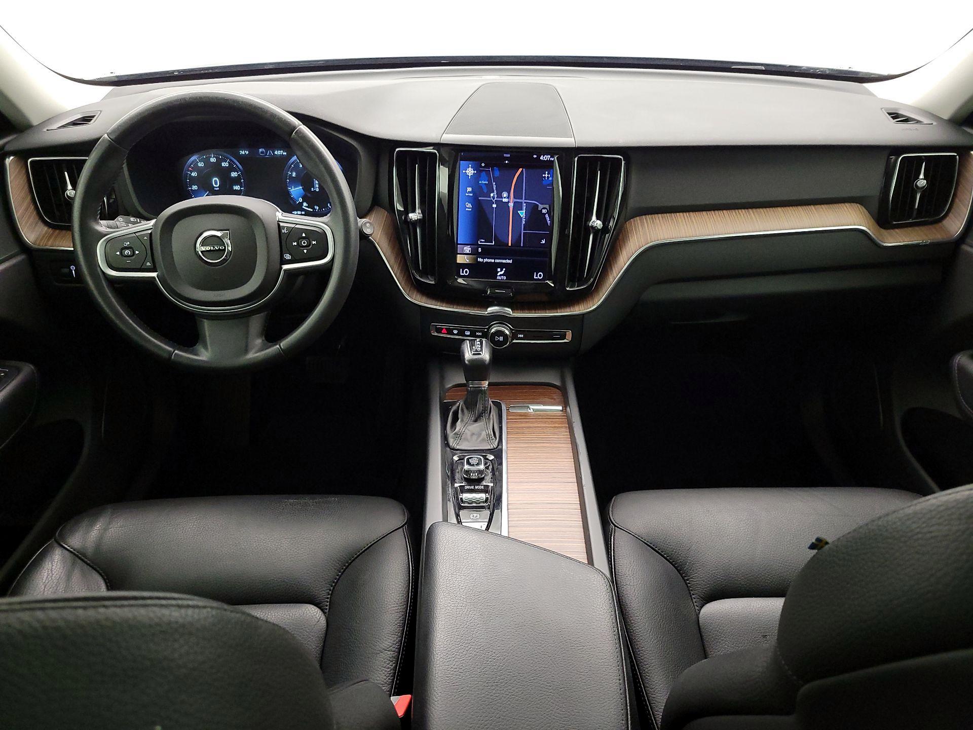 Thumbnail: 2021 Volvo XC60 - 9