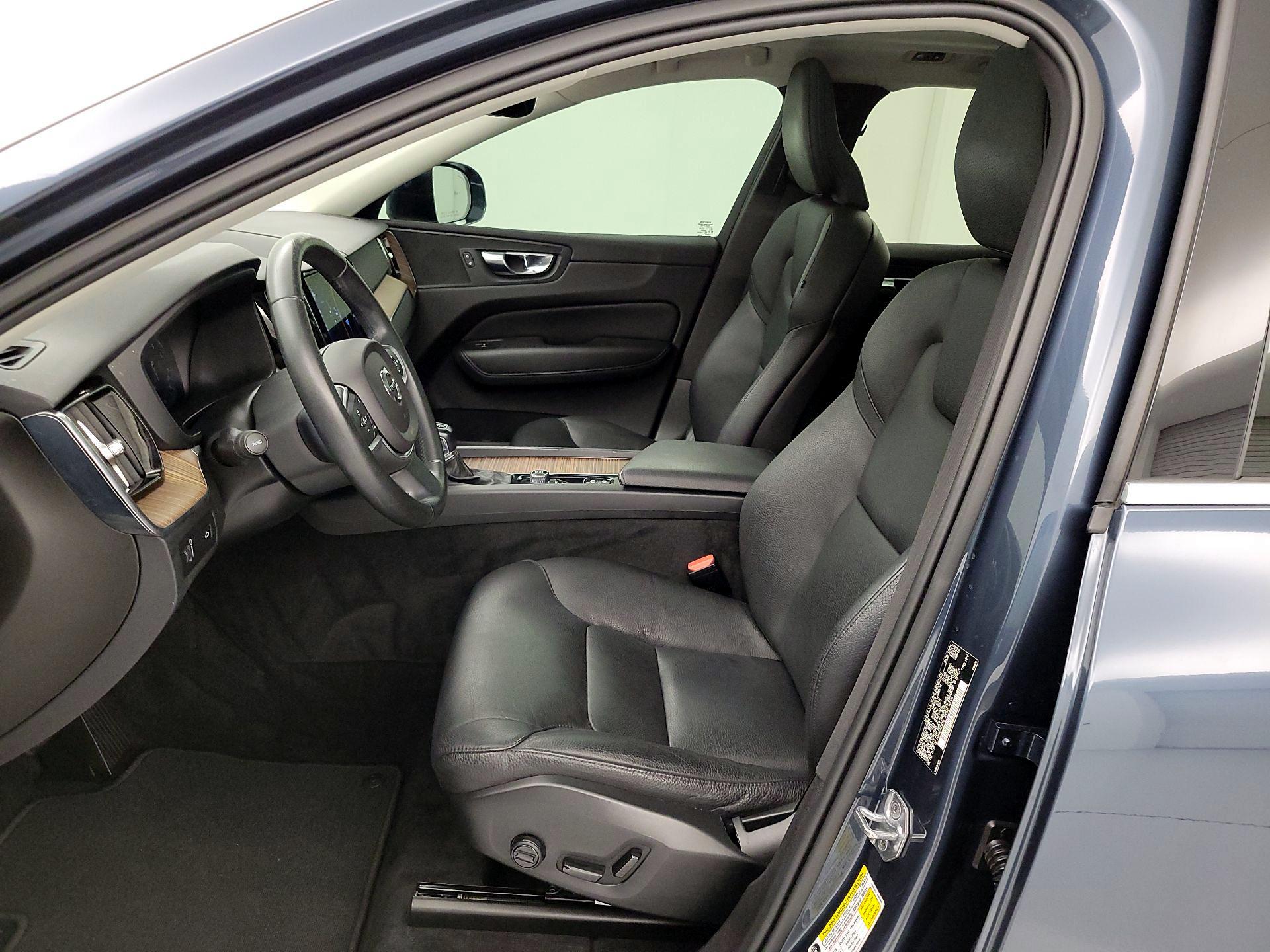 Thumbnail: 2021 Volvo XC60 - 11