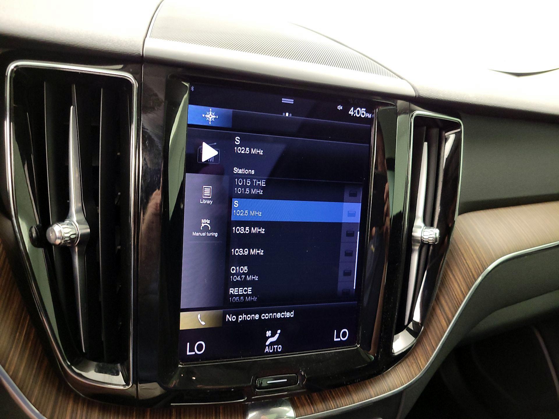 Thumbnail: 2021 Volvo XC60 - 16