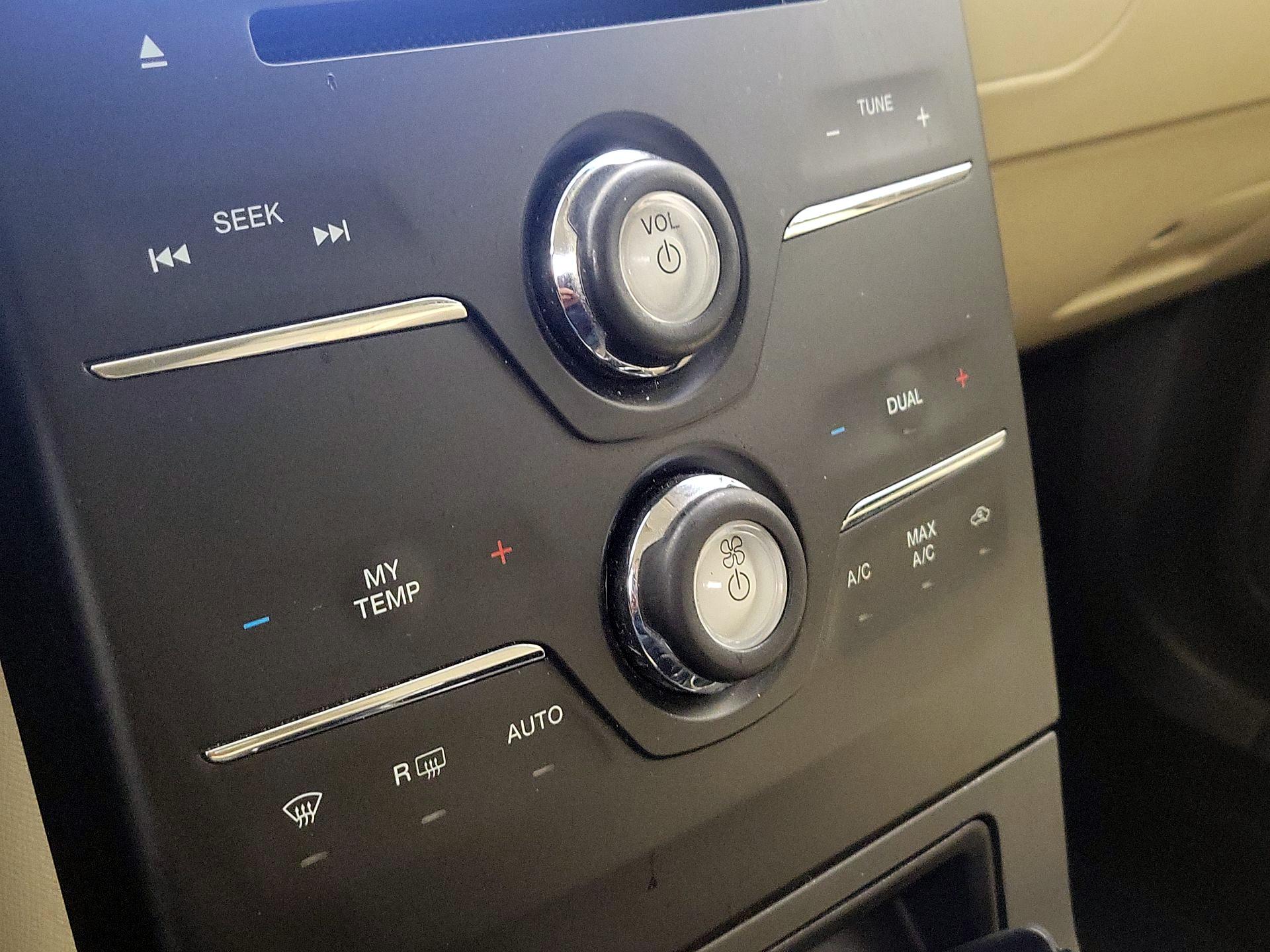 Thumbnail: 2018 Ford Flex - 17