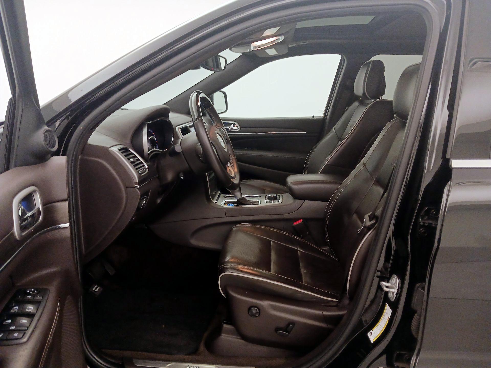 Thumbnail: 2018 Jeep Grand Cherokee - 11