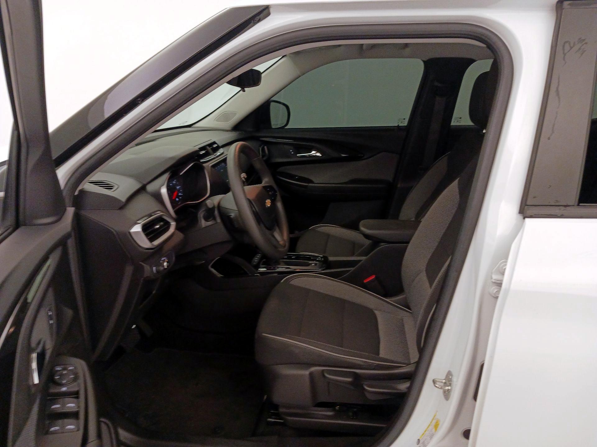 Thumbnail: 2022 Chevrolet TrailBlazer - 11